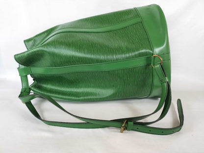 LOUIS VUITTON Epi Randonne Shoulder Bag