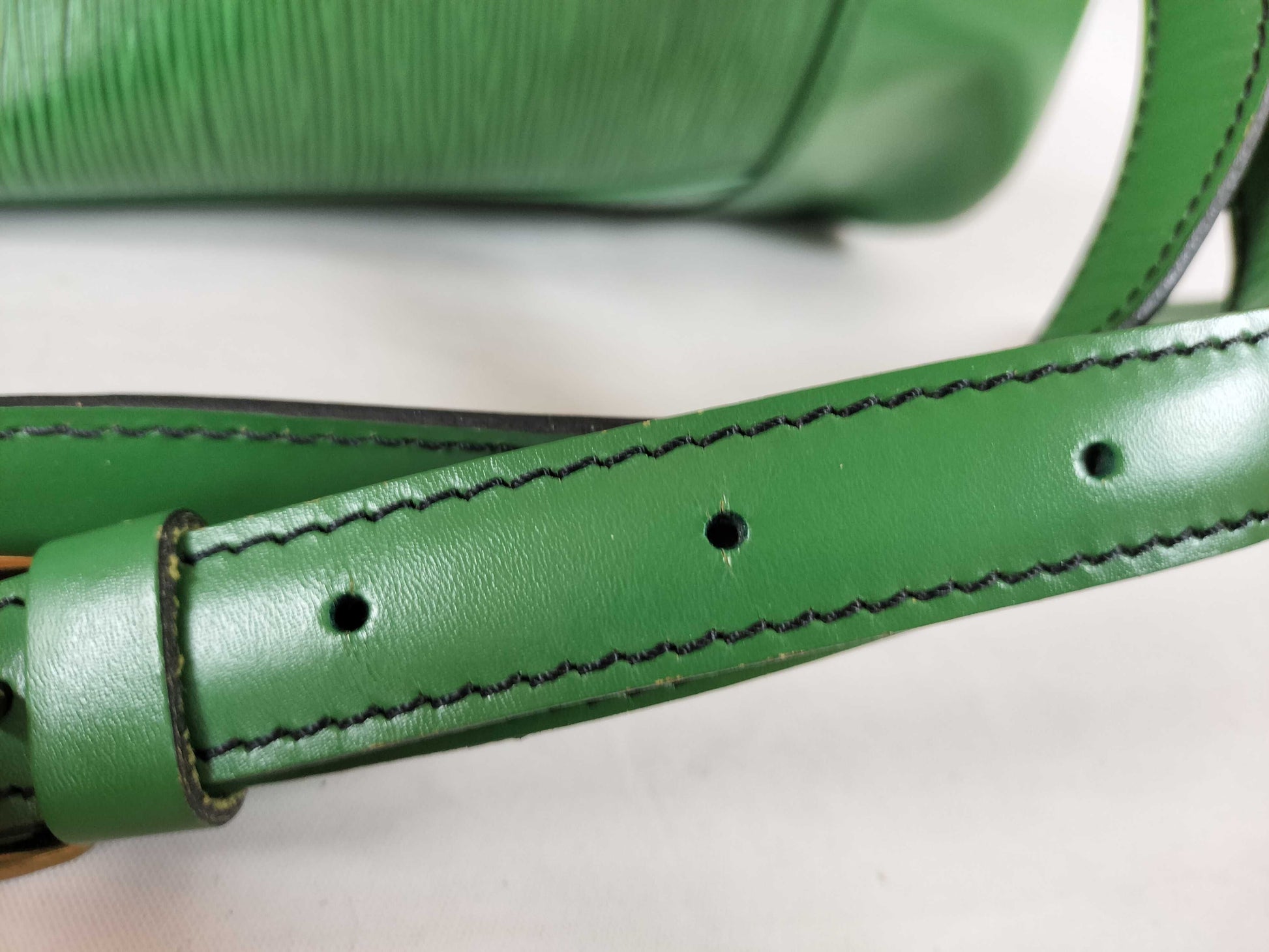 LOUIS VUITTON Epi Randonne Shoulder Bag