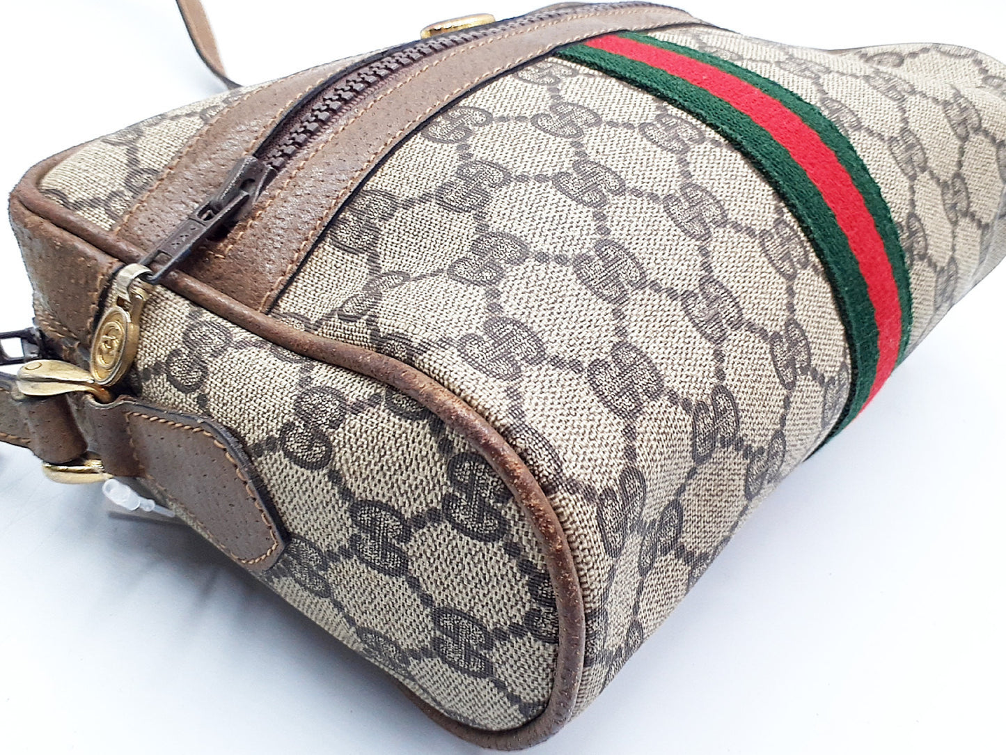 GUCCI GG Supreme Sherry Line Gold Hardware Leather Shoulder Bag