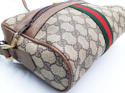 GUCCI GG Supreme Sherry Line Gold Hardware Leather Shoulder Bag