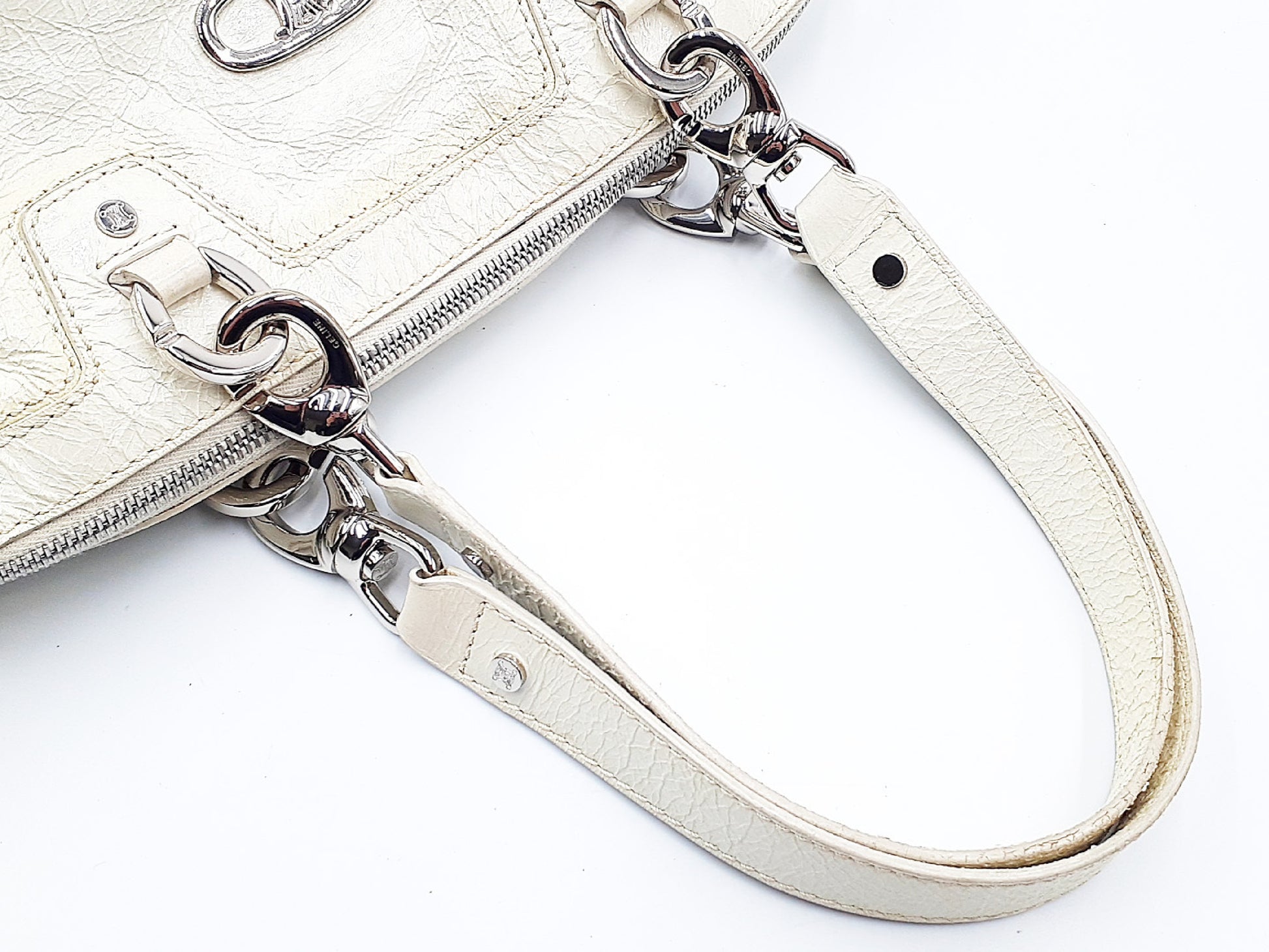 CELINE Chain Hand Triomphe White Handbag