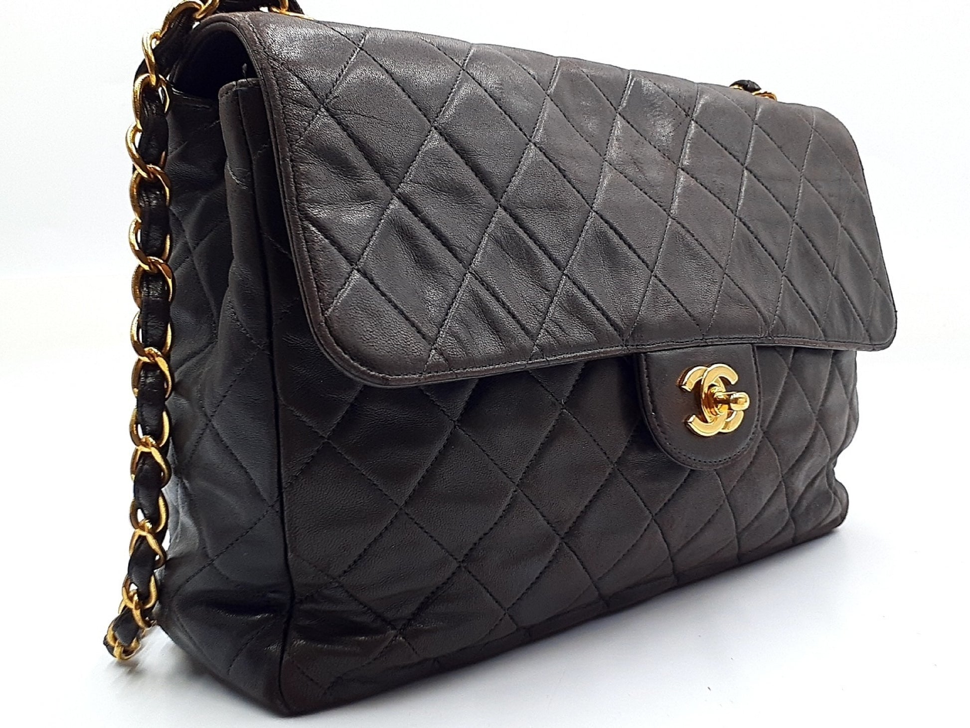 CHANEL Matelasse 30 Lambskin Gold Hardware Single Flap Shoulder Bag