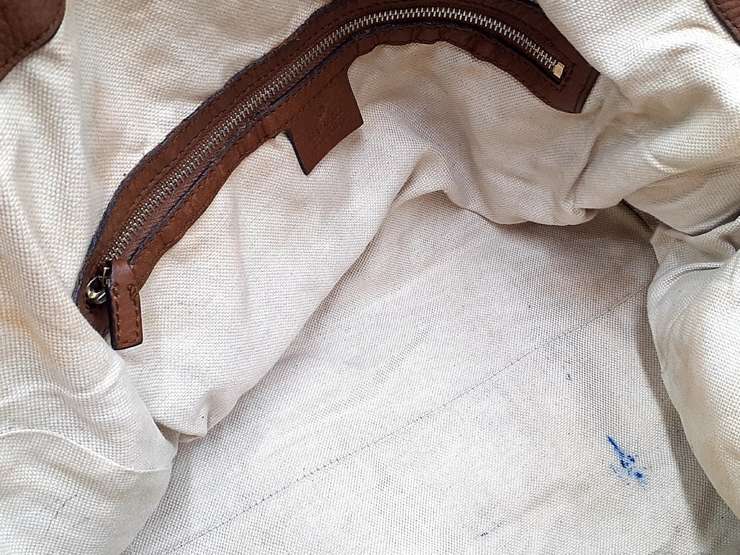 GUCCI 4-piece set: GG canvas, GG crystal, bamboo fringe, and leather tote bag