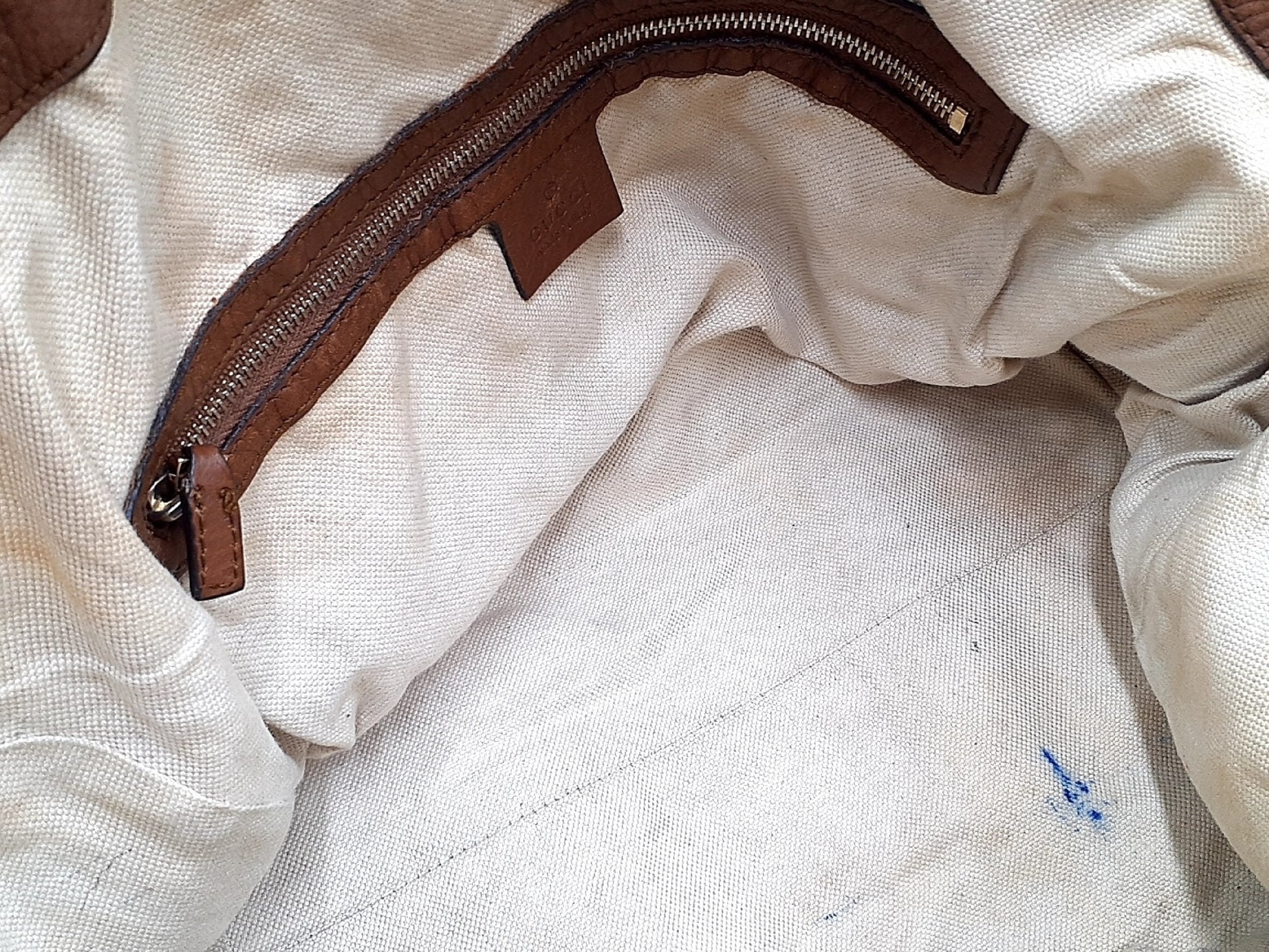 GUCCI 4-piece set: GG canvas, GG crystal, bamboo fringe, and leather tote bag