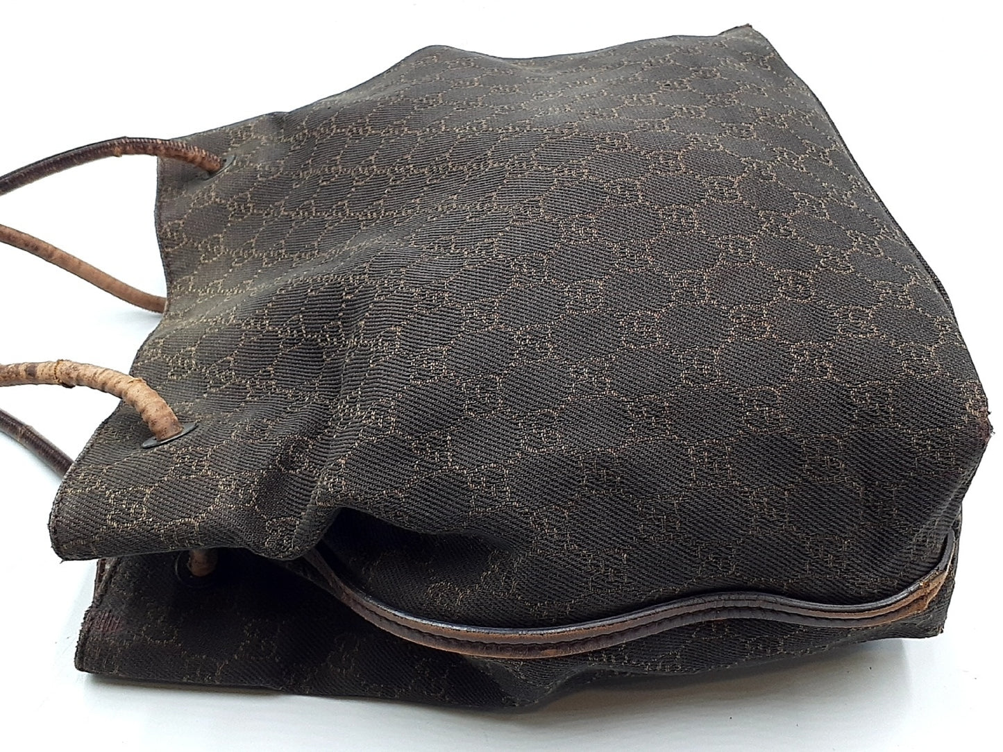 GUCCI 4-piece set: GG canvas, GG crystal, bamboo fringe, and leather tote bag