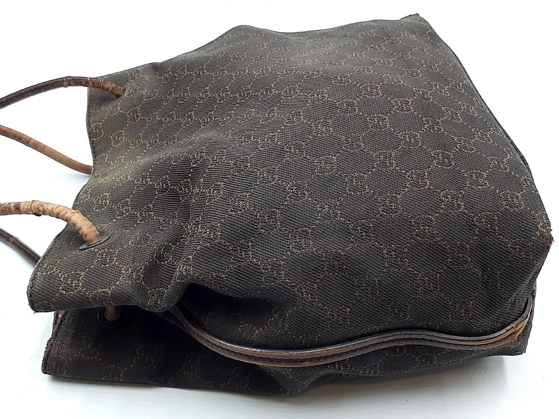 GUCCI 4-piece set: GG canvas, GG crystal, bamboo fringe, and leather tote bag