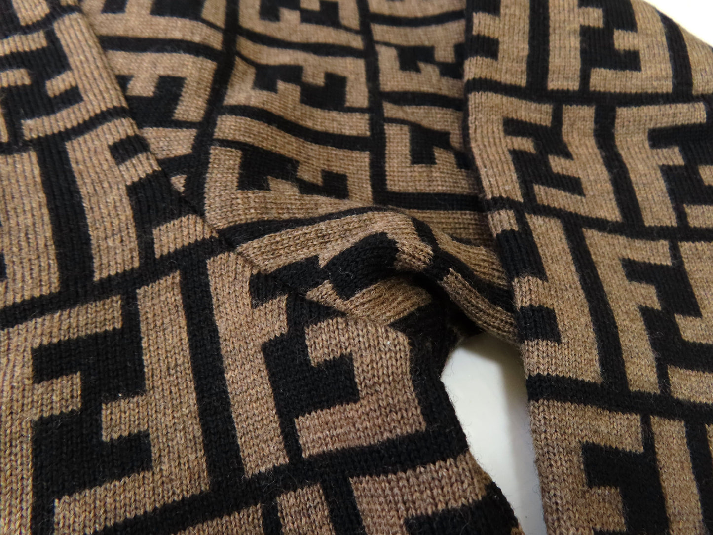 FENDI XL 50 Men's Zucca Print FF Fendi Knit Top