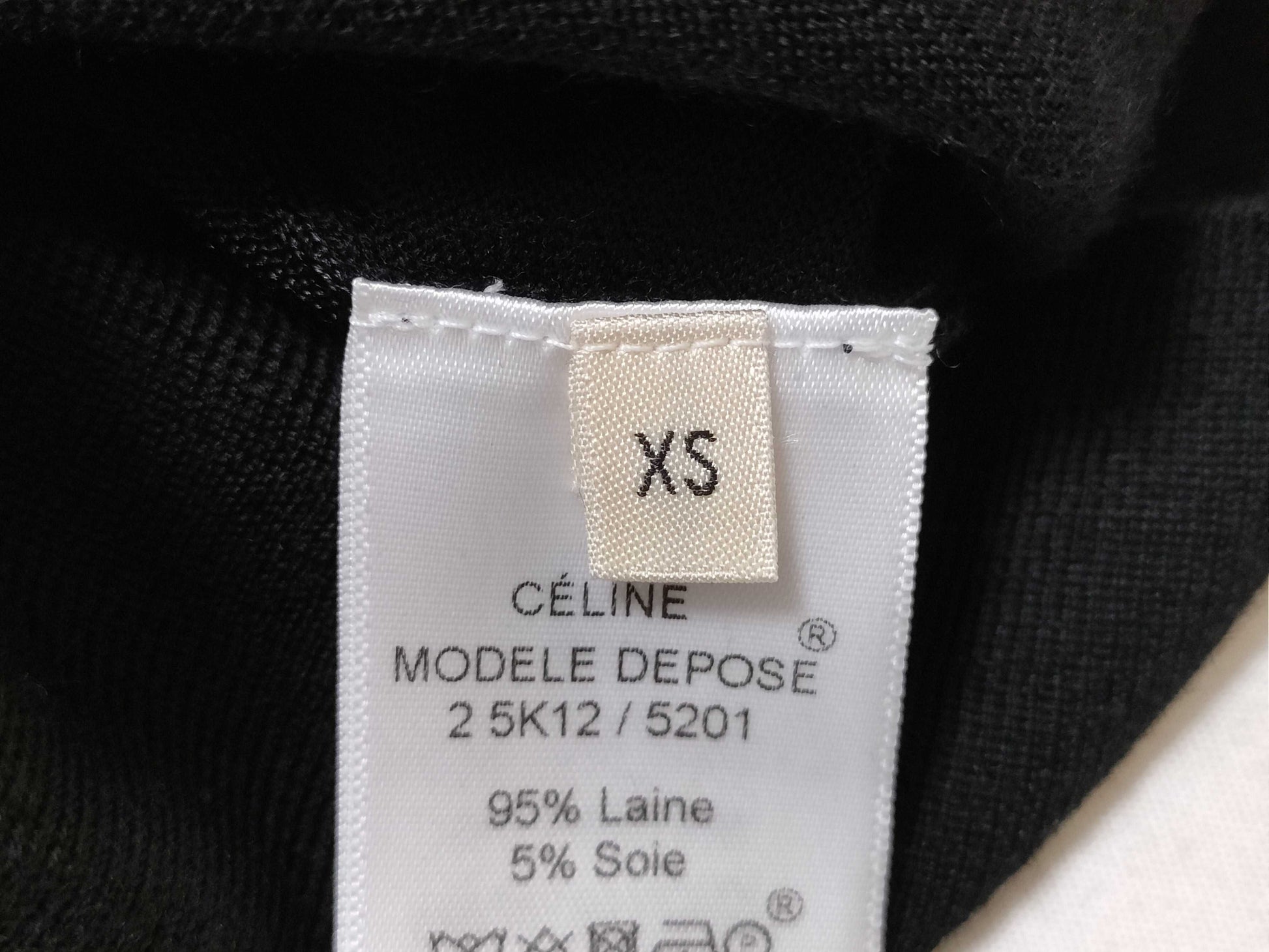 CELINE Phoebe Triomphe Logo Embroidered Knit Cardigan in Black. Triomphe Logo Embroidered Wool Phoebe Fa Iro Cardigan.