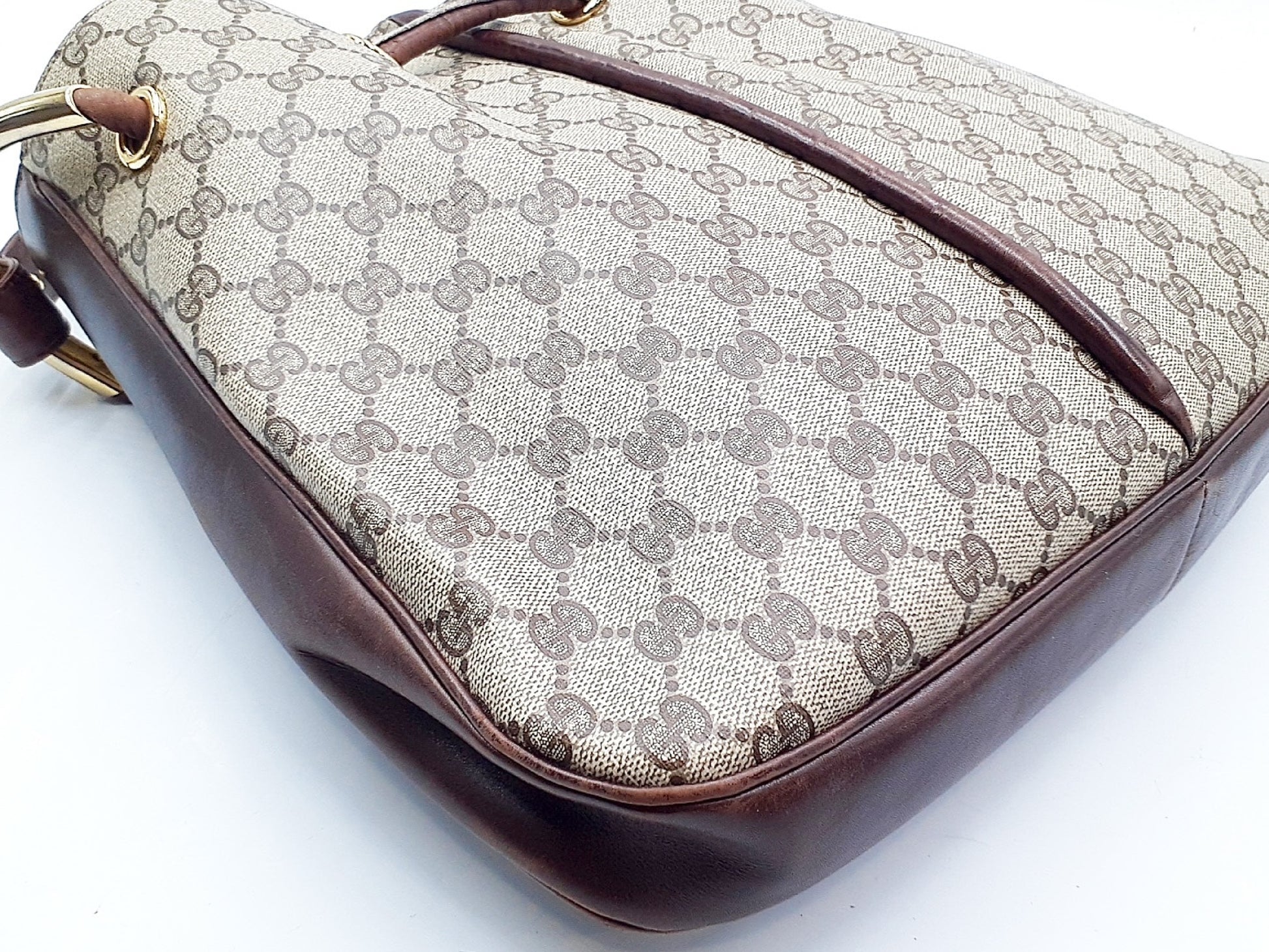 GUCCI GG Supreme GG Supreme Gold Hardware Leather One-Shoulder Shoulder Bag