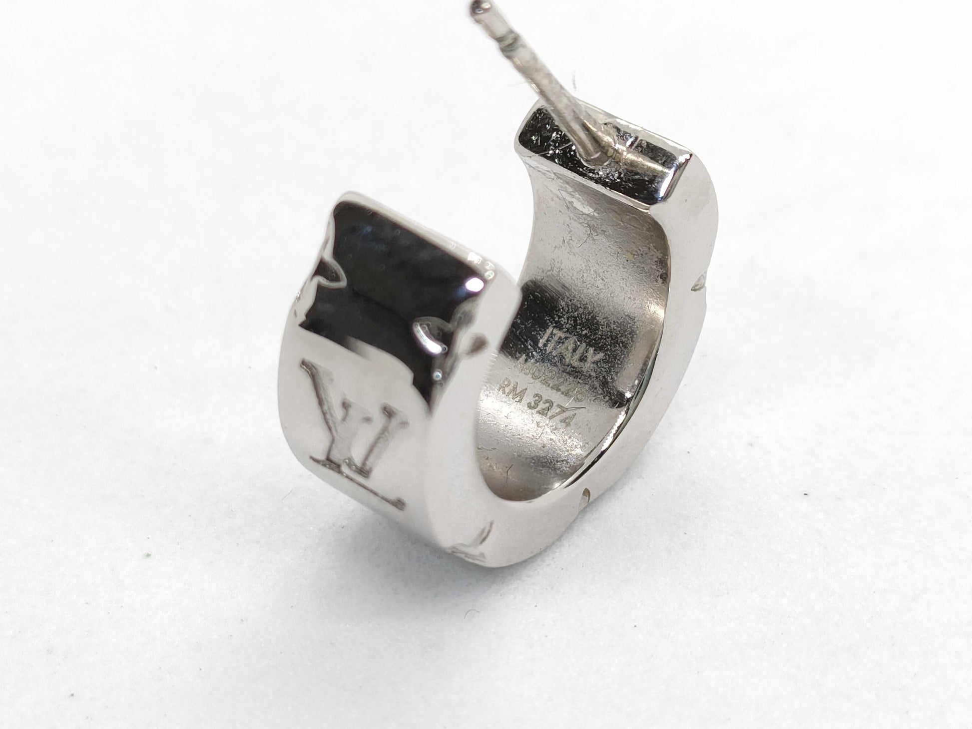 LOUIS VUITTON M02226 LV Mosaic Silver GP Earring 