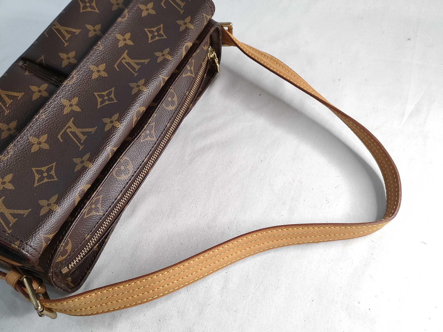 LOUIS VUITTON Monogram Viva Cite MM Monogram Shoulder Bag M51164 Shoulder Bag
