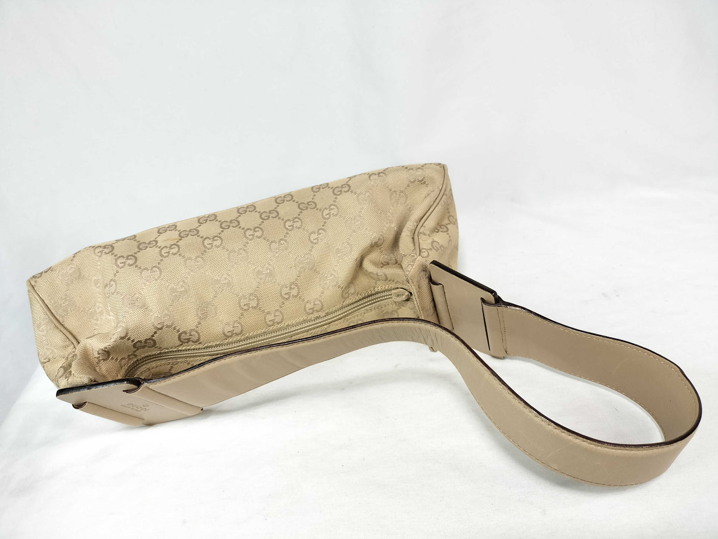 GUCCI GG Canvas GUCCI GG Pattern One Shoulder Bag 92697