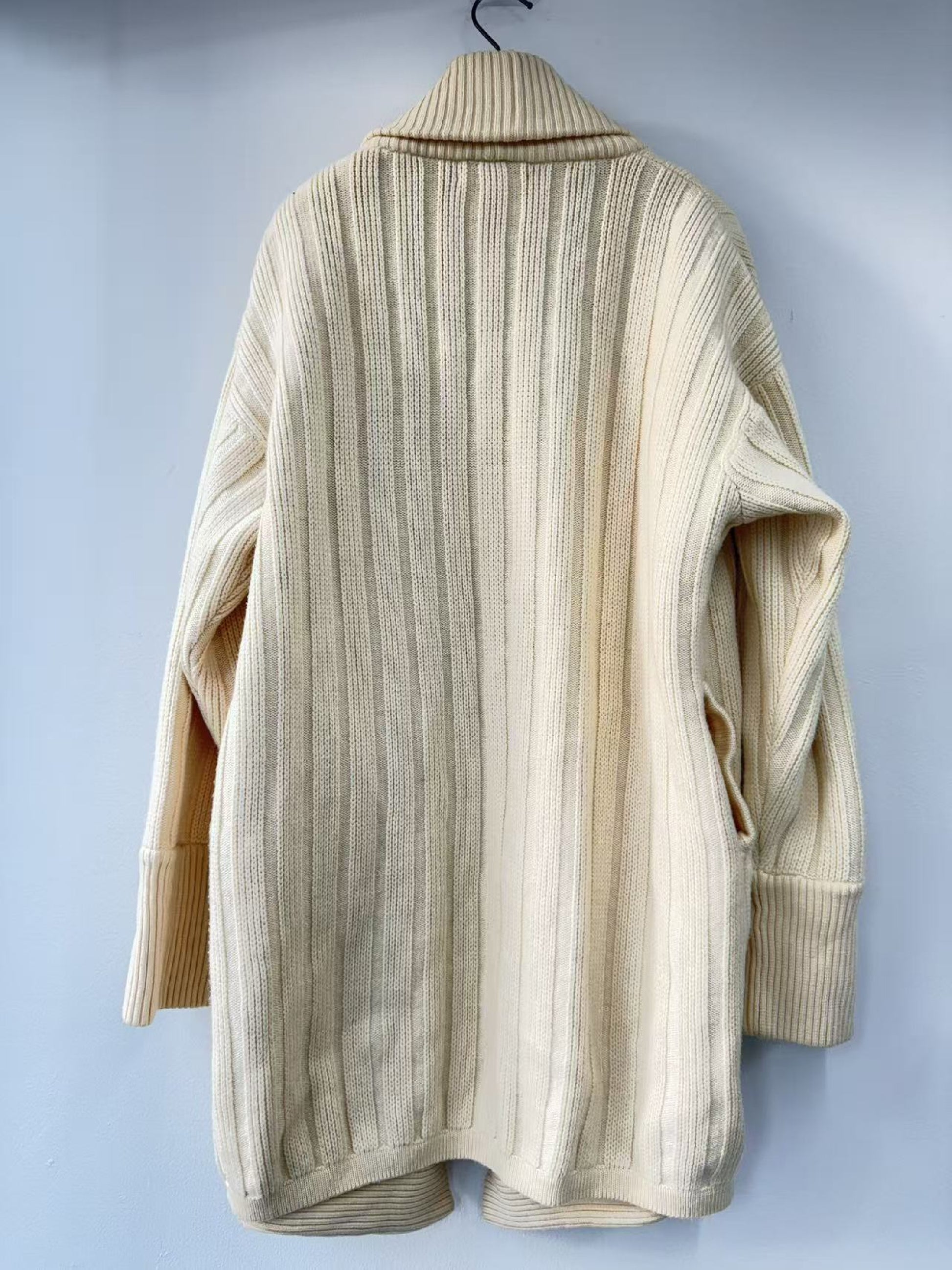 GUCCI GUCCI Merino wool knit top, size 38, made in Italy, coat