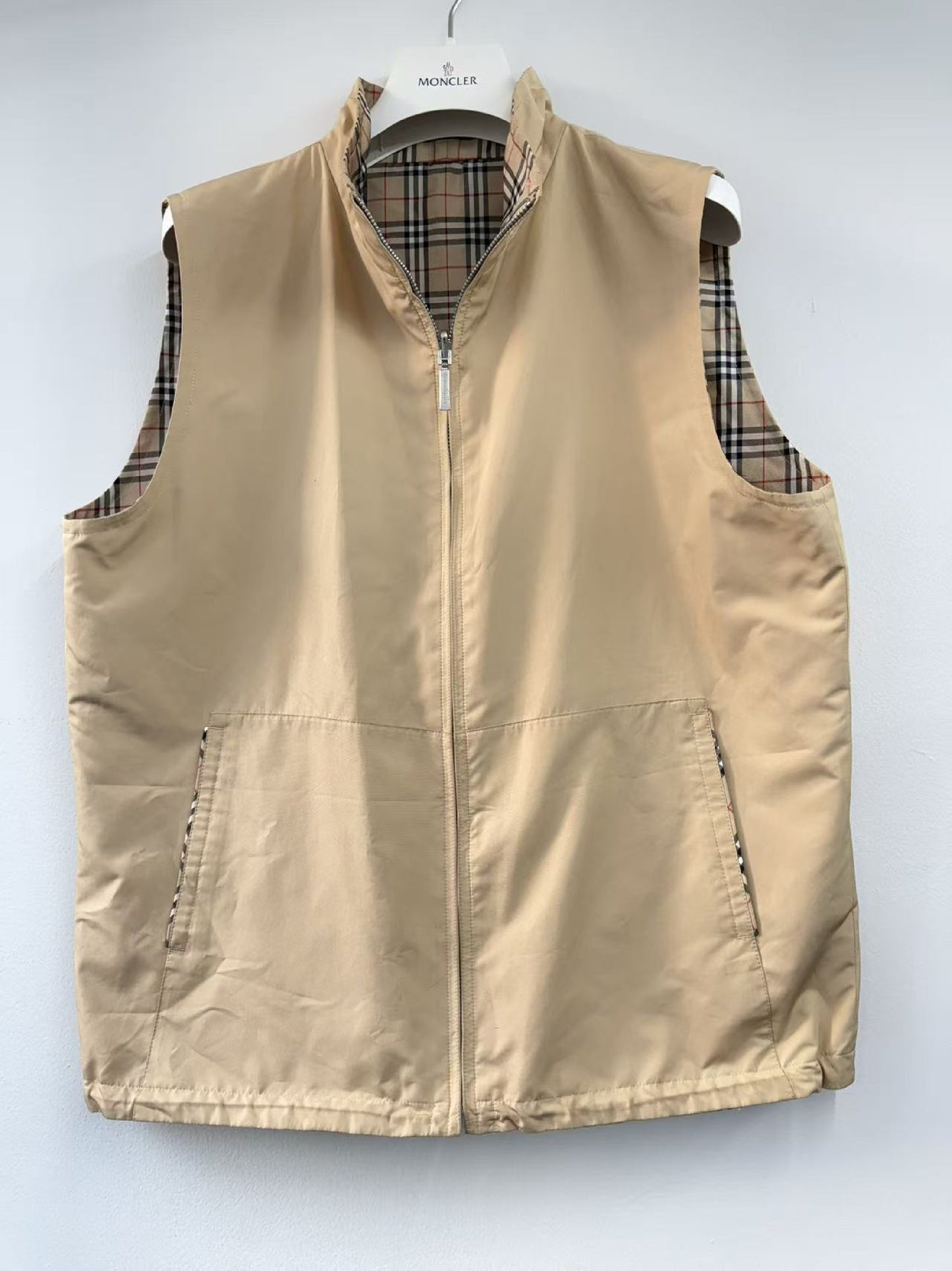 BURBERRY Check Pattern Double-Sided Vest, Sanyo Shokai, LL Vest