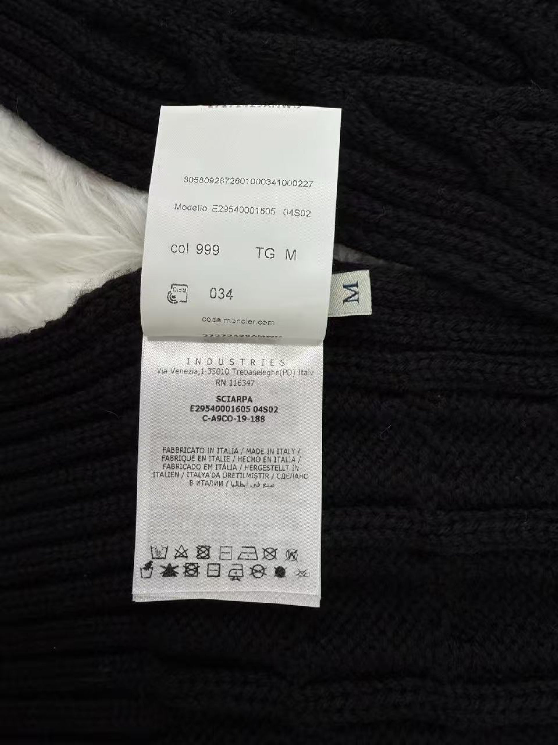 MONCLER Cable Knit 100% Wool Black M Scarf