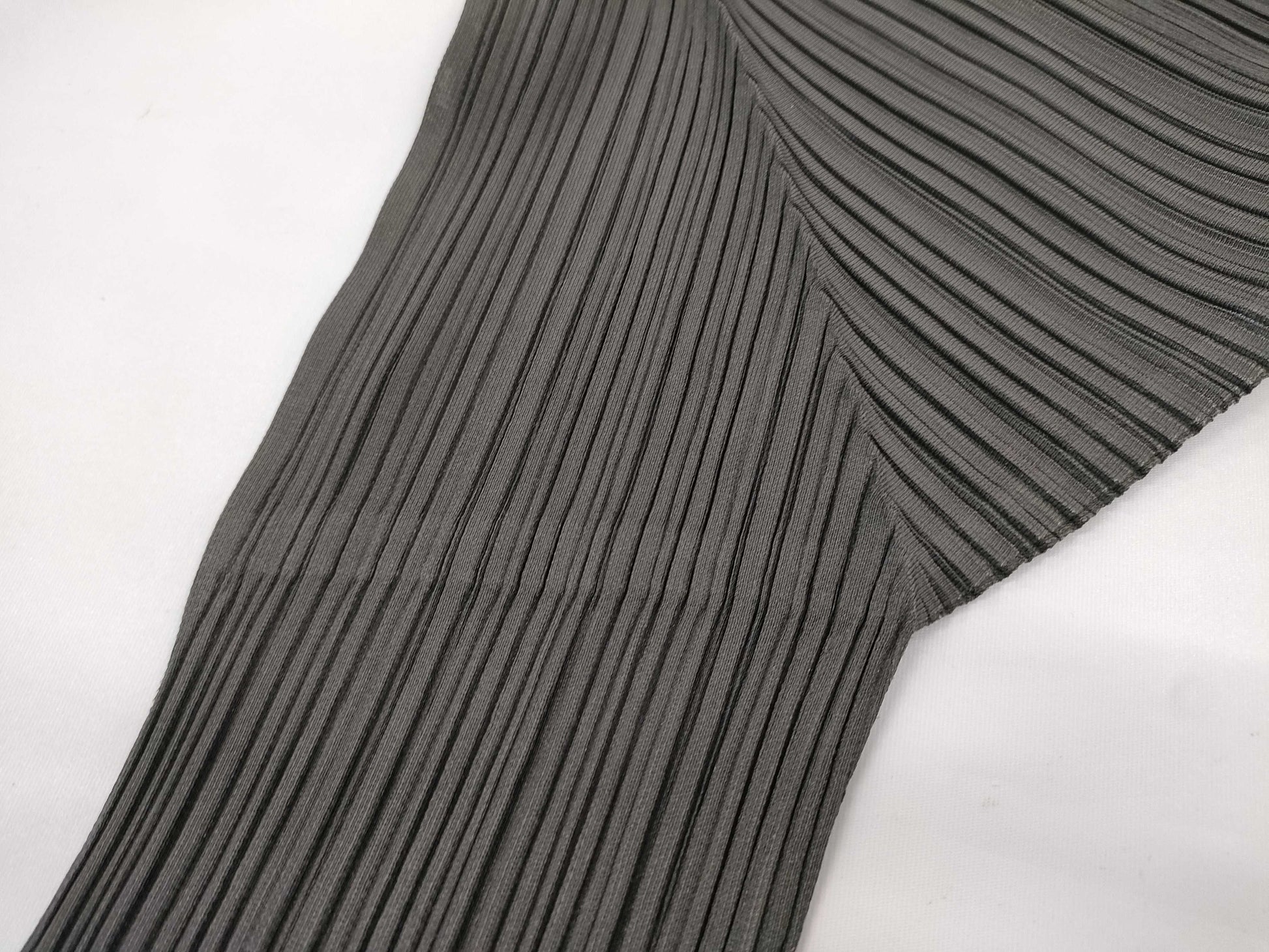 ISSEY MIYAKE PLEATS PLEASE 3 Cardigan