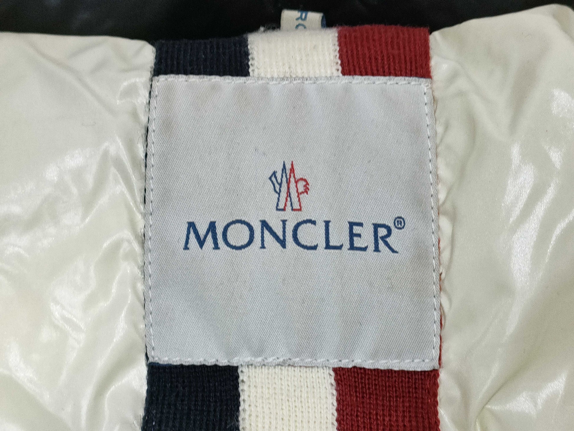 MONCLER Branson Down Jacket 41338/50/68950 Black 1 Jacket