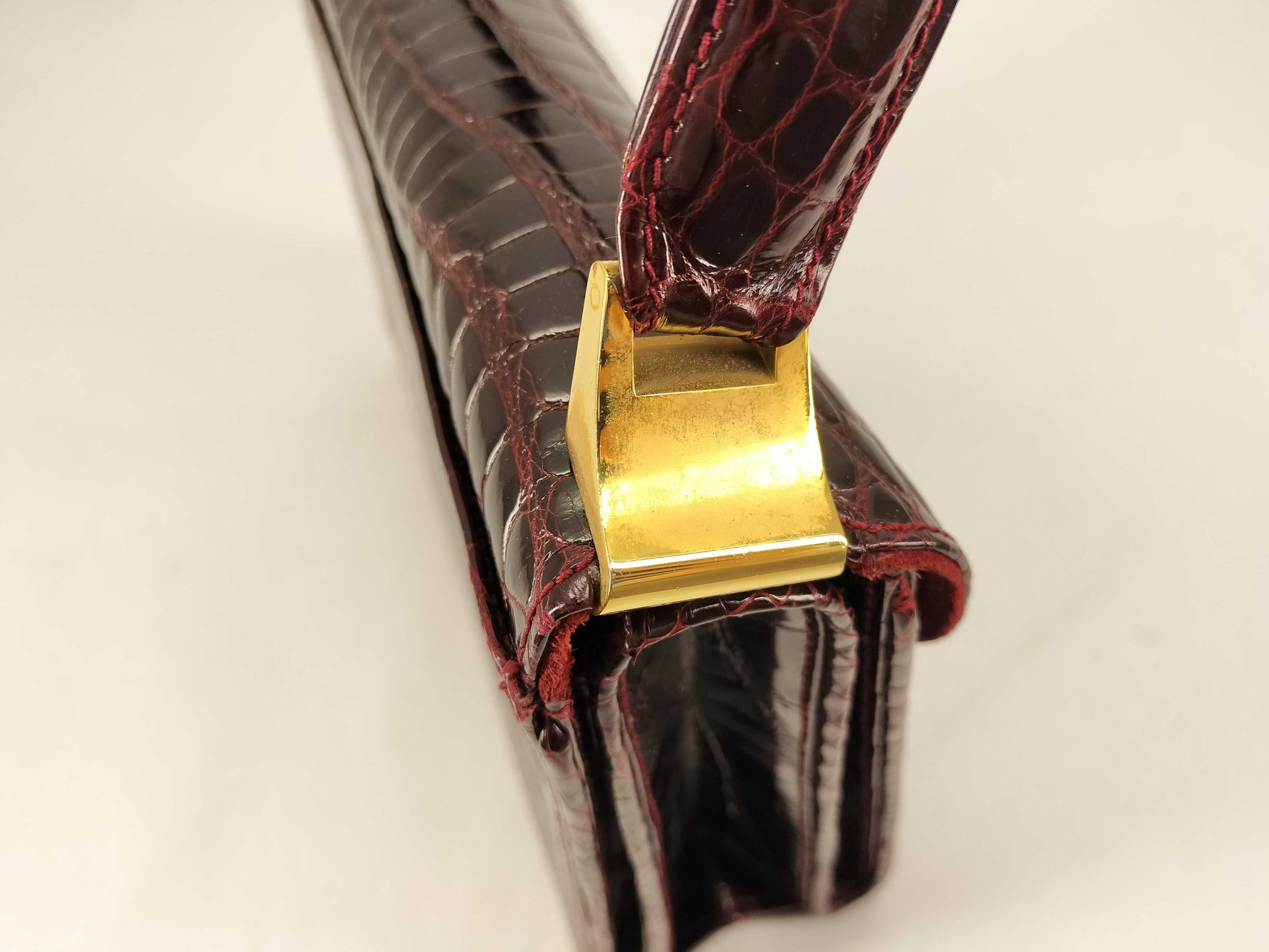 GUCCI Old Gucci Old Gucci Crocodile Handbag One Red Handbag