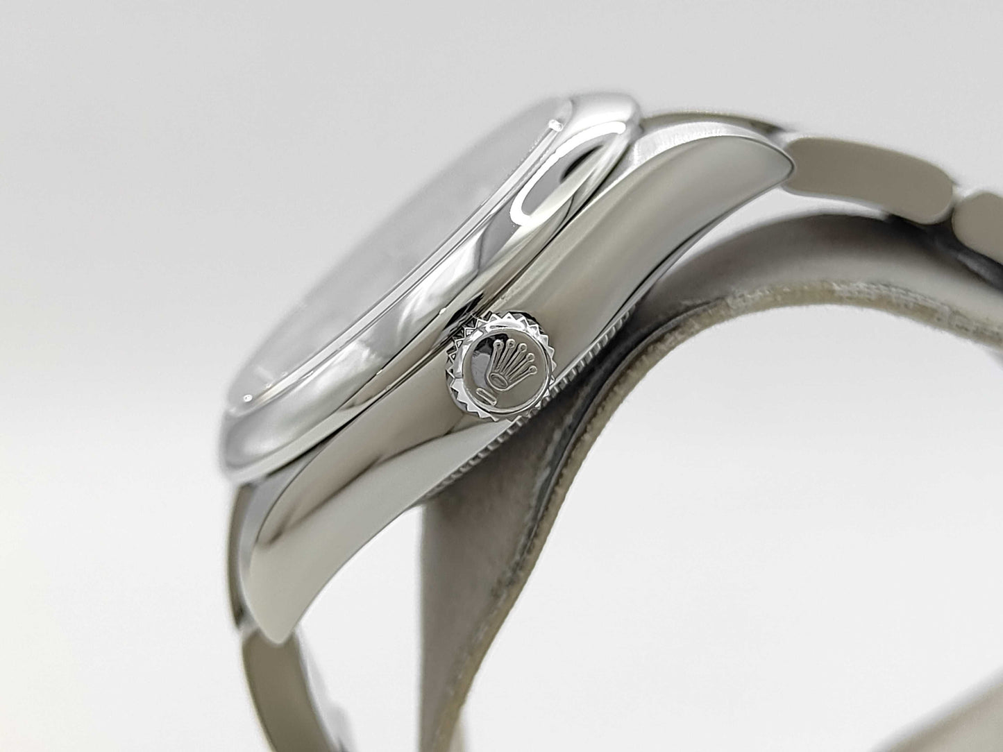 ROLEX 177200 QT278578 Silver Dial Oyster Bracelet Women's Watch