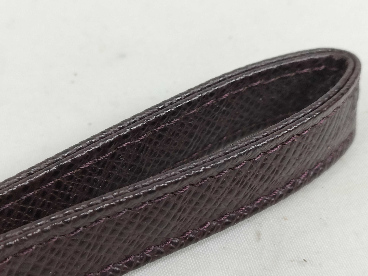 LOUIS VUITTON Taiga Louis Vuitton M30186 Second Bag