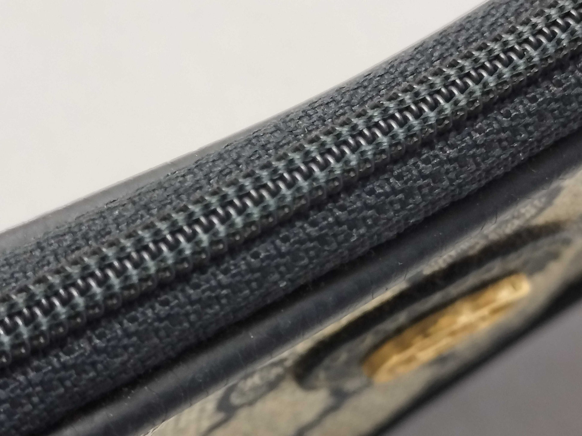 GUCCI GG Supreme Gucci Pouch Pouch