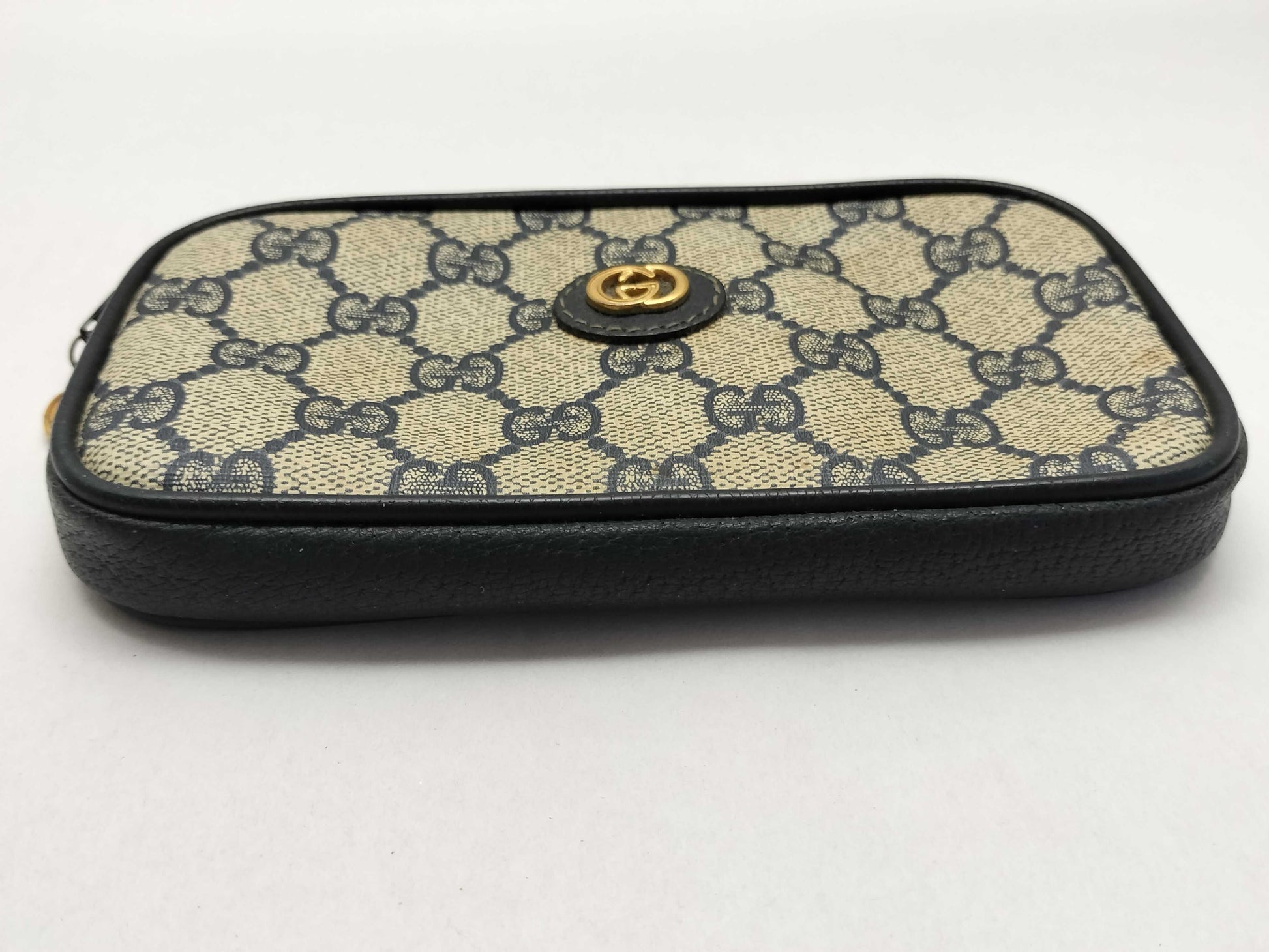 GUCCI GG Supreme Gucci Pouch Pouch