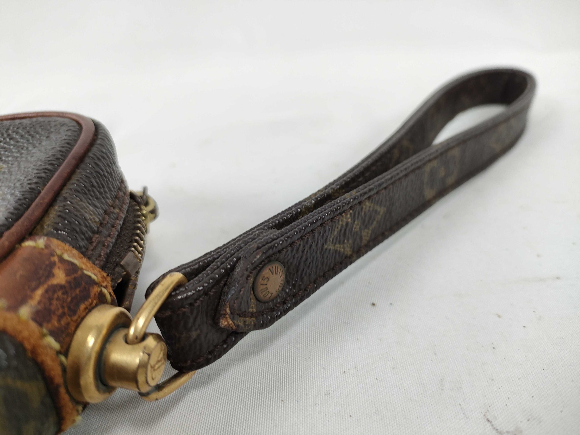 LOUIS VUITTON Monogram Louis Vuitton Marly Dragonne Second Bag