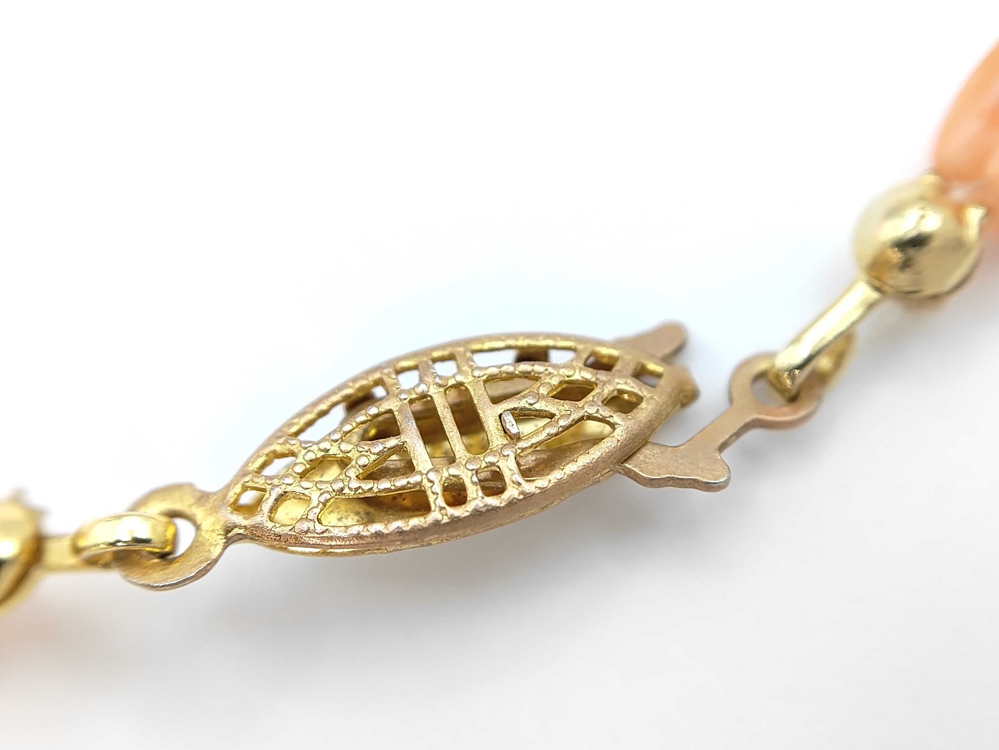 Coral METAL 17.3g Necklace 