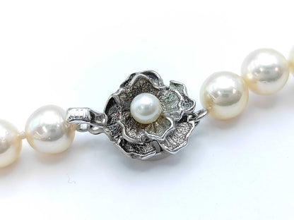 Pearl diameter approximately 7.6-7.8mm, Sterling Silver / Pearl diameter approximately 9.2mm, 18K Gold , 39.7g Necklace 