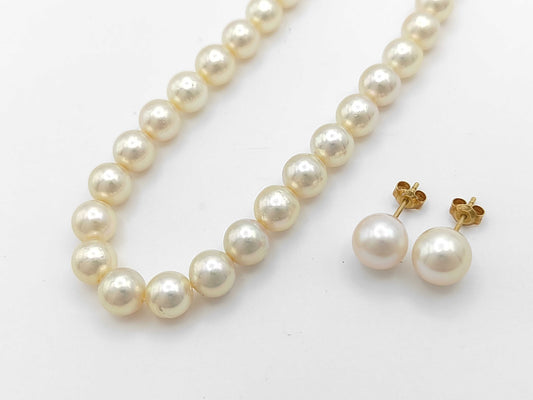 Pearl diameter approximately 7.6-7.8mm, Sterling Silver / Pearl diameter approximately 9.2mm, 18K Gold , 39.7g Necklace 