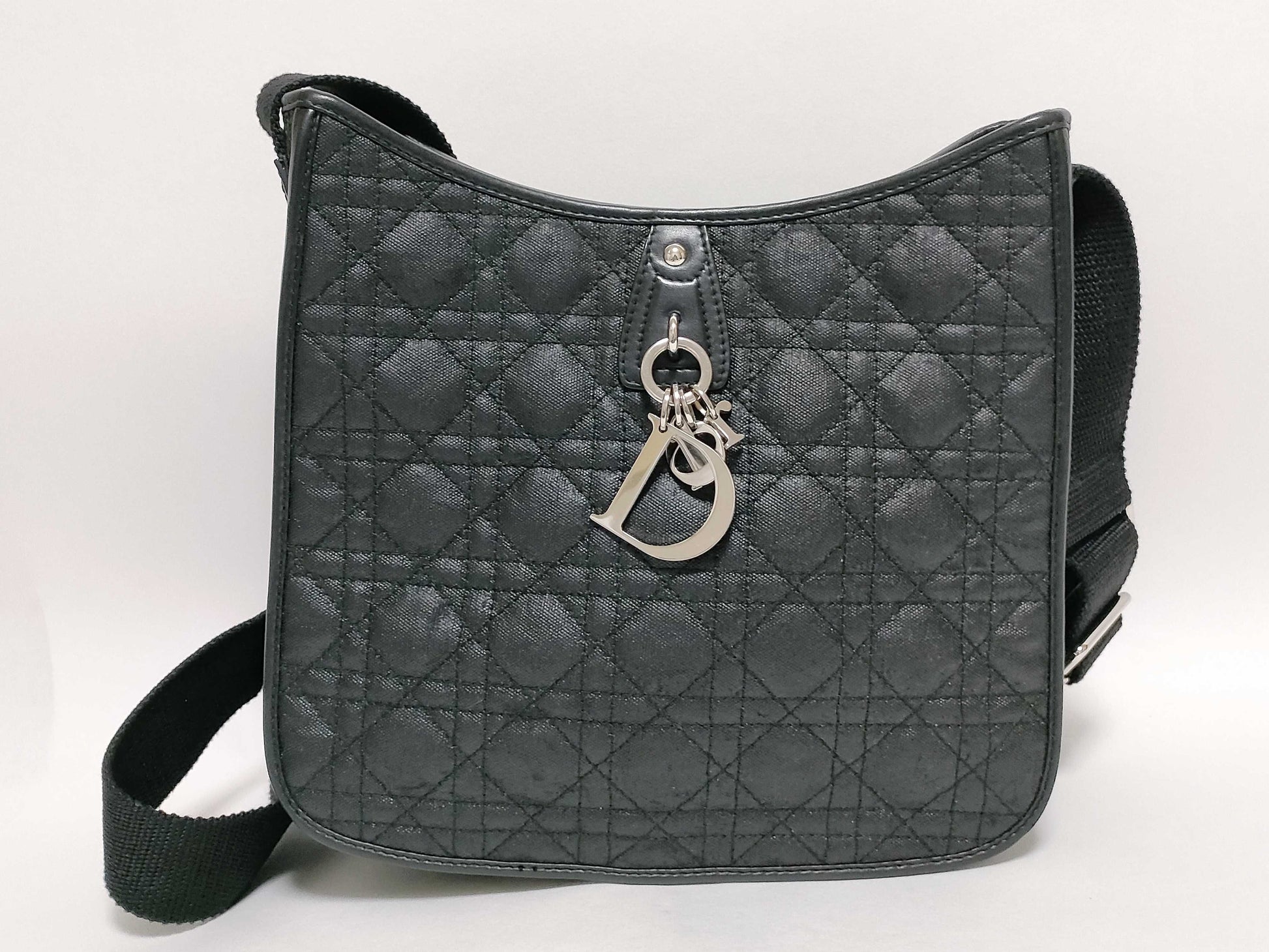 Dior Lady Dior Cannage Shoulder Bag in Black