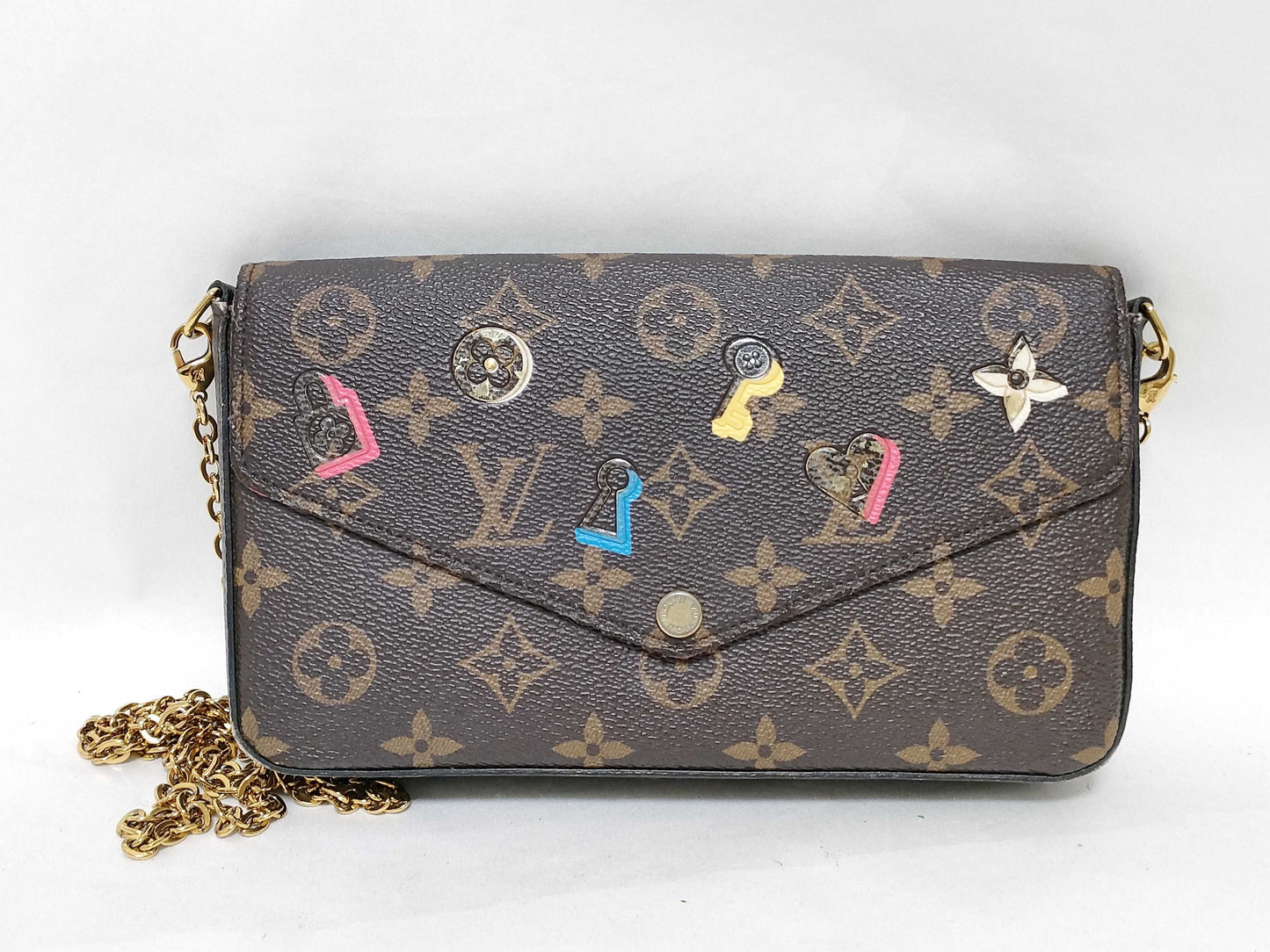 LOUIS VUITTON Monogram Pochette Felicie Love Lock Chain Wallet Shoulder Bag