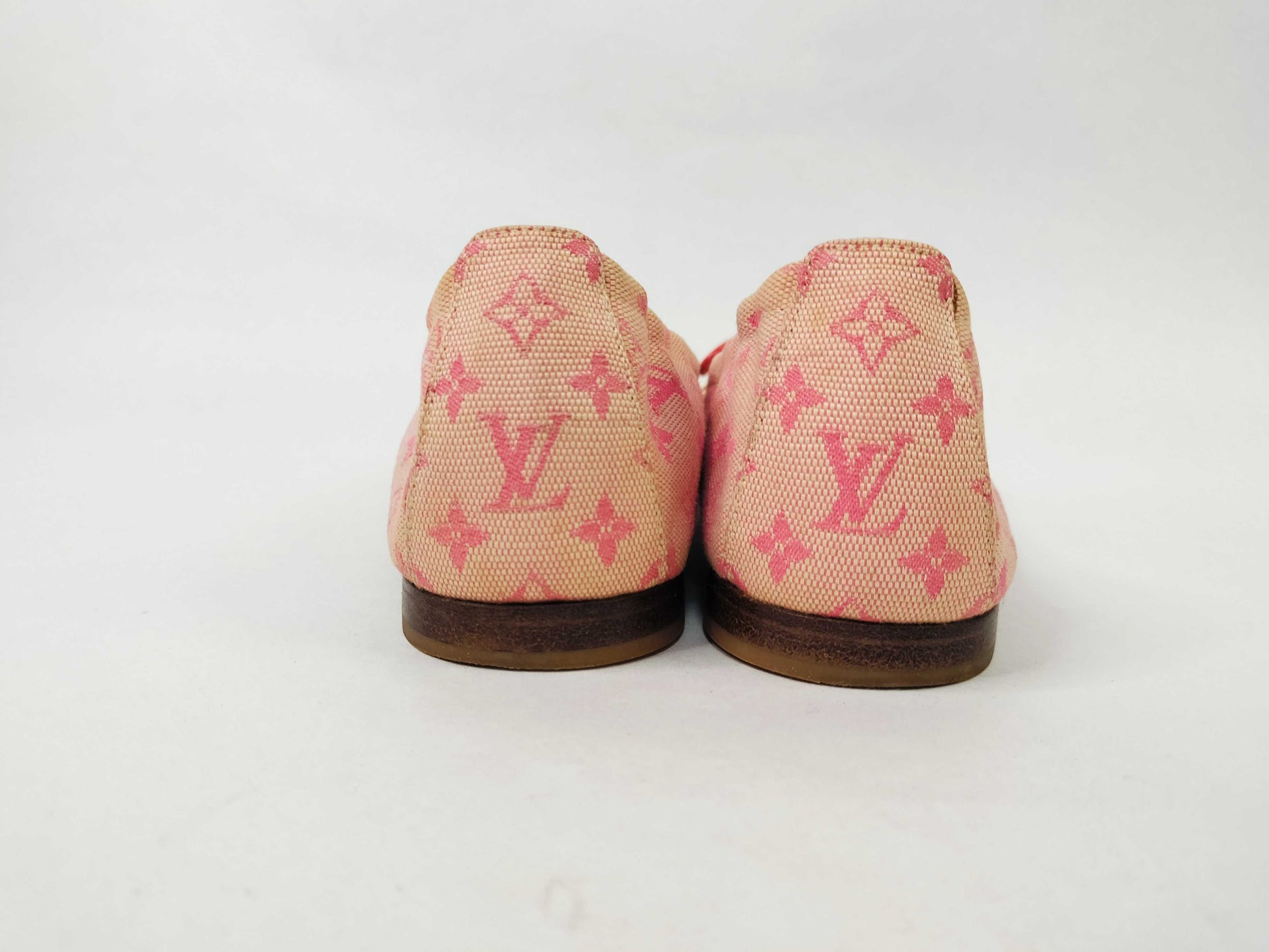 LOUIS VUITTON Monogram Mini LOUIS VUITTON Louis Vuitton Monogram Pumps