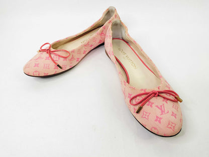 LOUIS VUITTON Monogram Mini LOUIS VUITTON Louis Vuitton Monogram Pumps