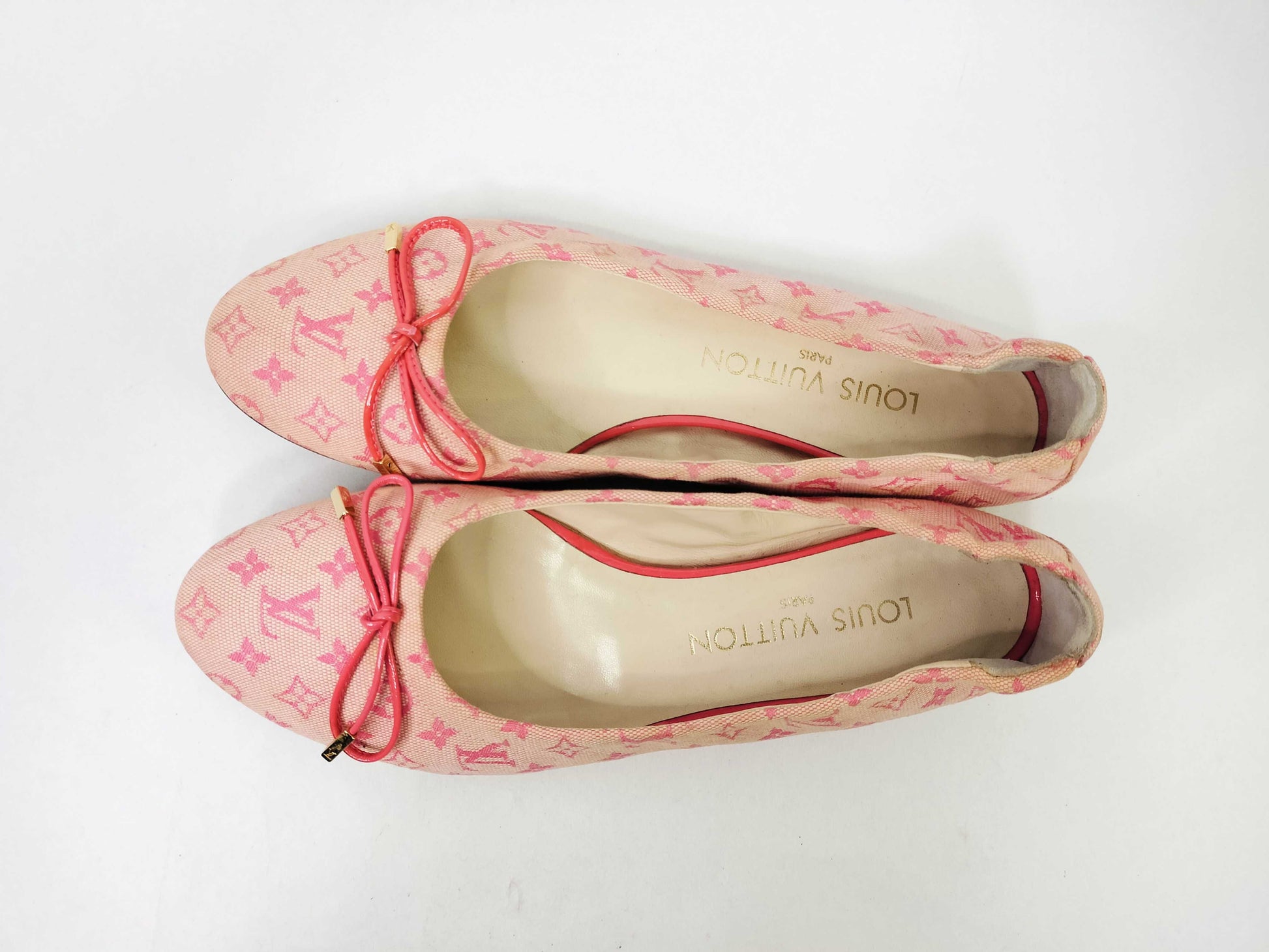 LOUIS VUITTON Monogram Mini LOUIS VUITTON Louis Vuitton Monogram Pumps