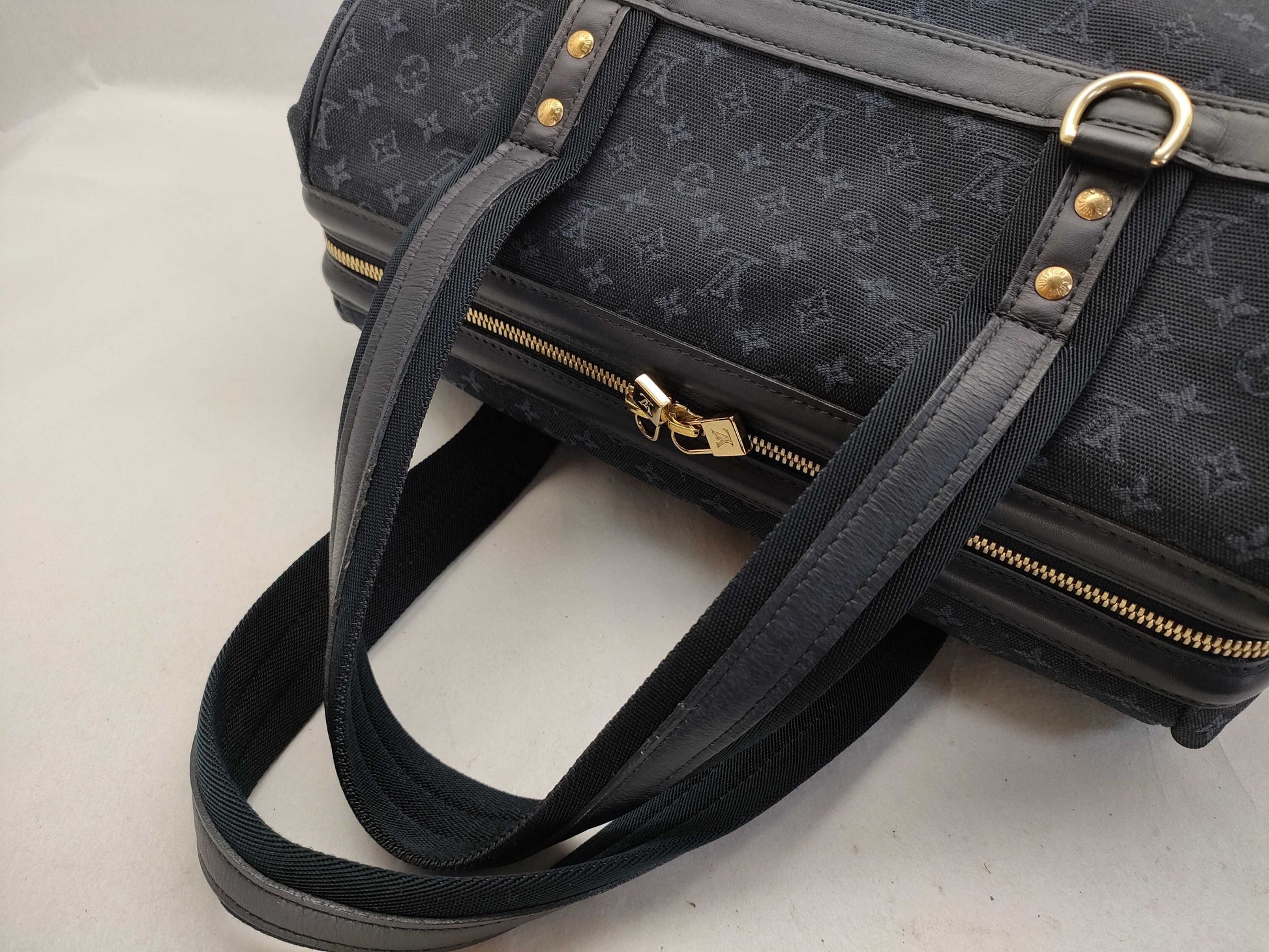 LOUIS VUITTON Monogram Mini Josephine GM M92411 VI0092 Handbag