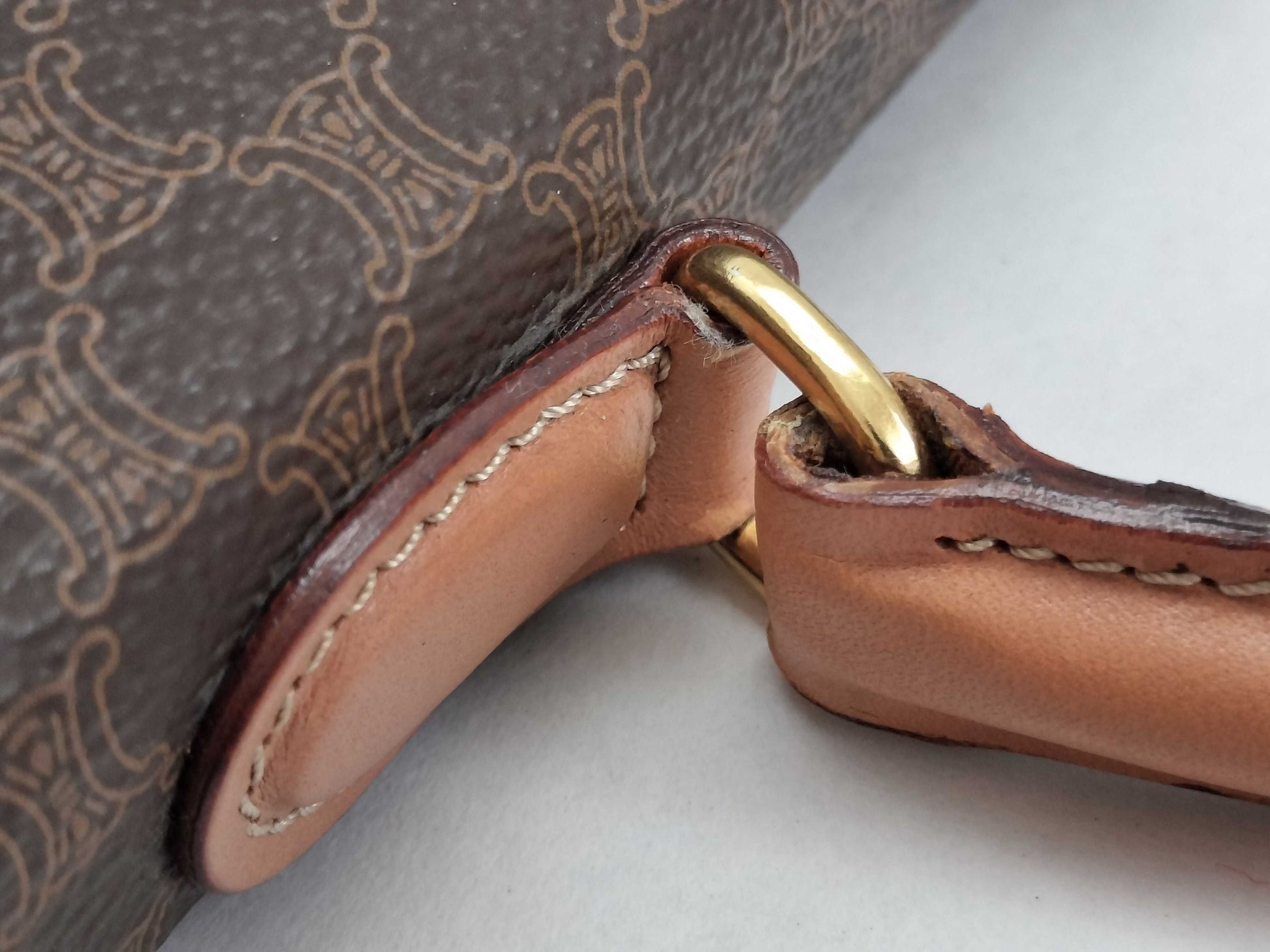 CELINE Macadam Blason Triomphe Pattern Logo Ring Hardware Handbag