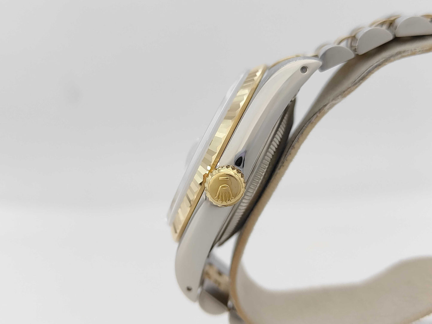 ROLEX 16233 R552254 White Dial Jubilee Bracelet Boys' Watch