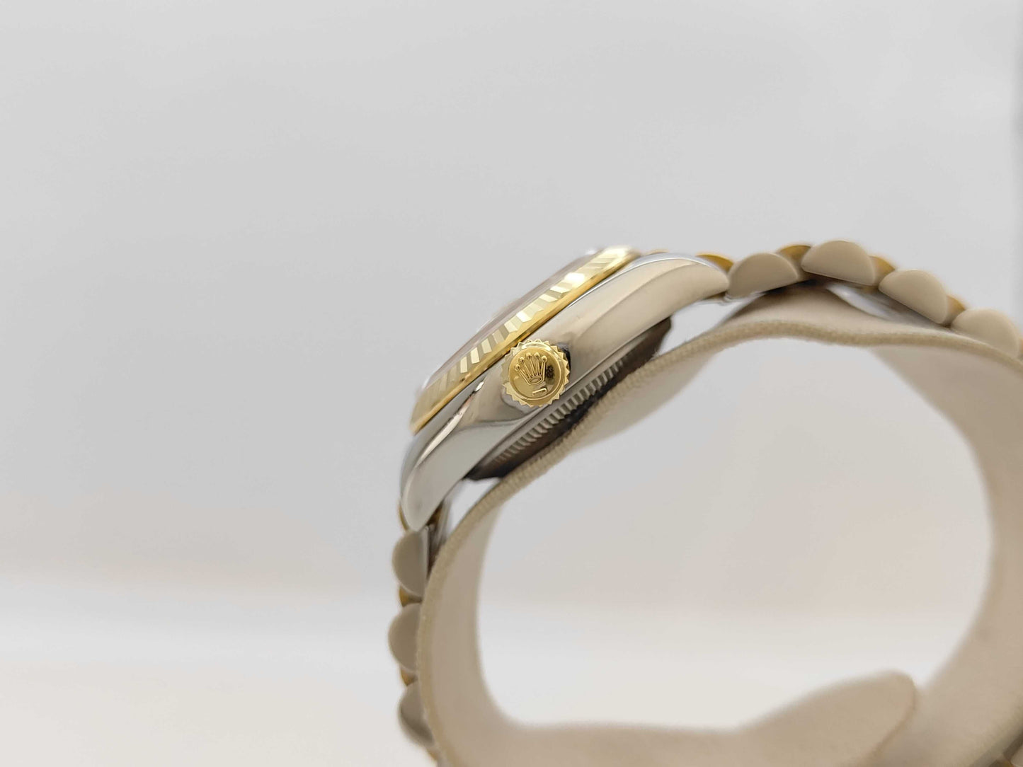 ROLEX 179173G M174257 Champagne Dial Jubilee Bracelet Women's Watch