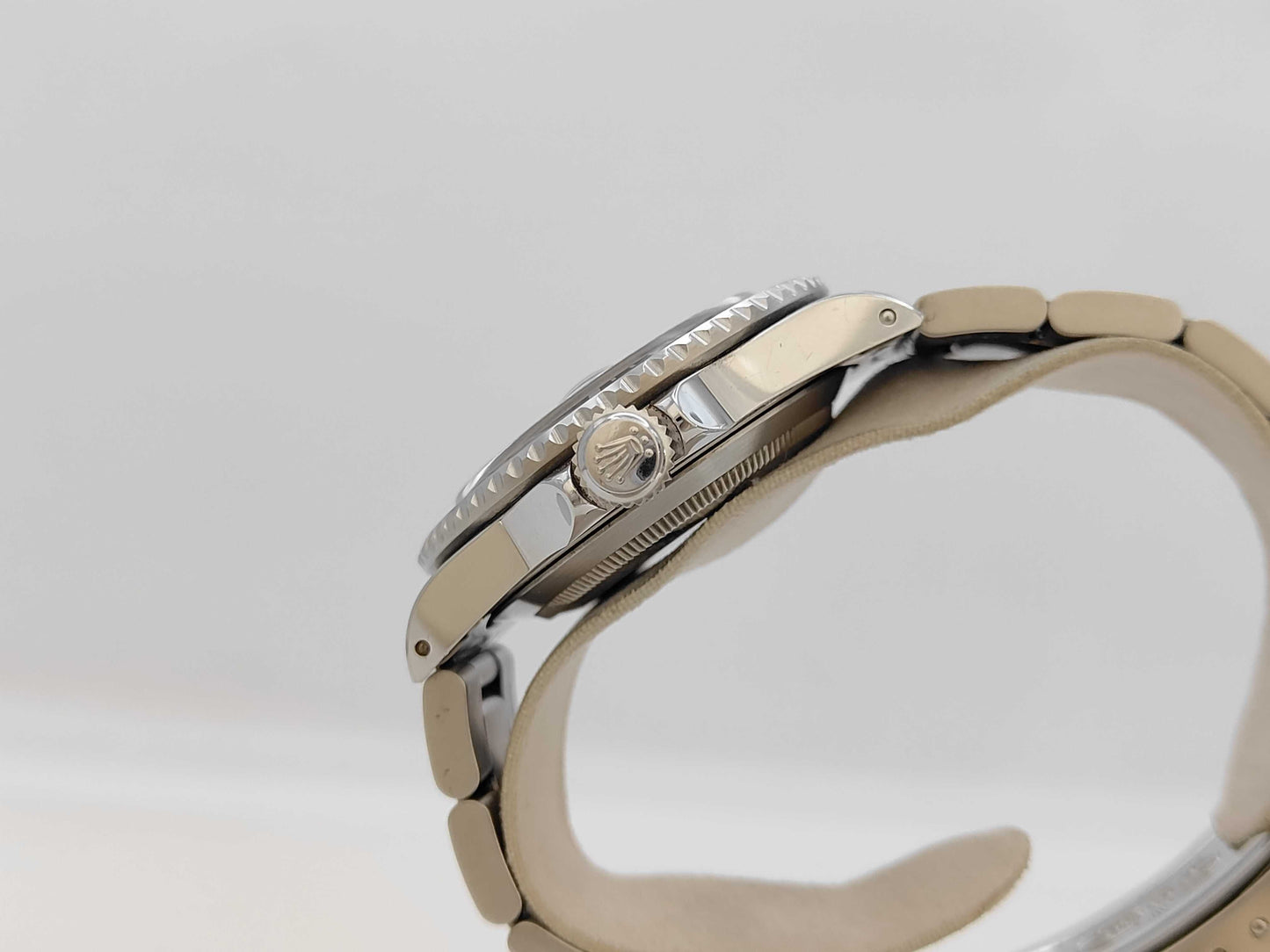 ROLEX 16610 W701604 Tritium Black Dial Oyster Bracelet Men's Watch