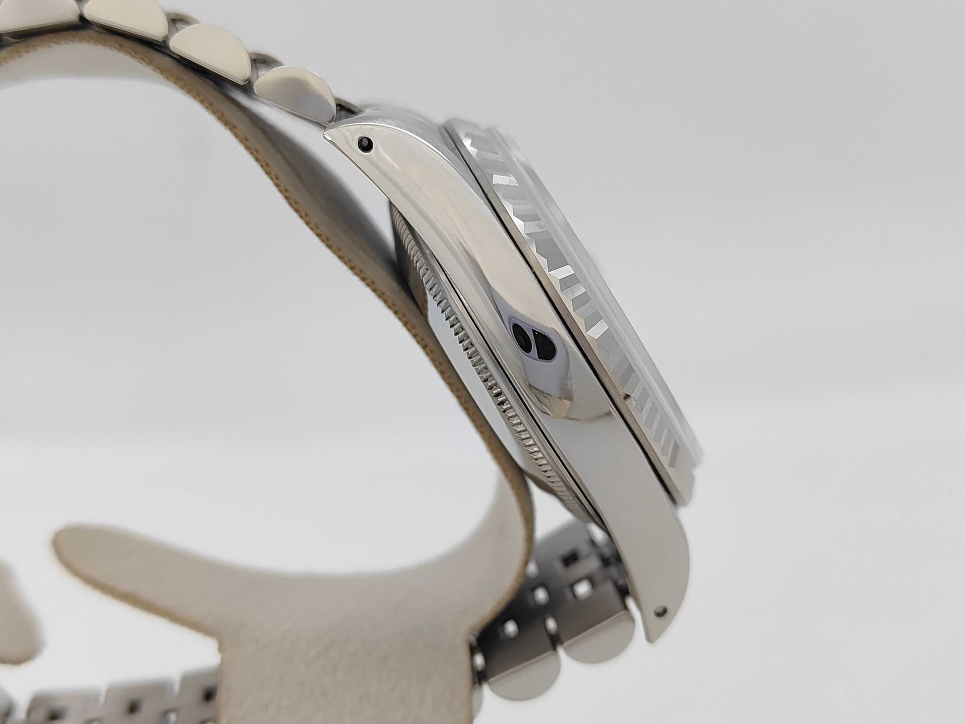 ROLEX 16234 X408939 White Dial Jubilee Bracelet Boys' Watch