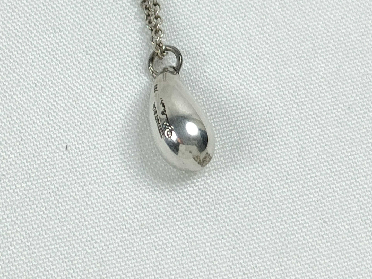 Tiffany & Co. Teardrop Necklace Tiffany & Co. Teardrop Necklace