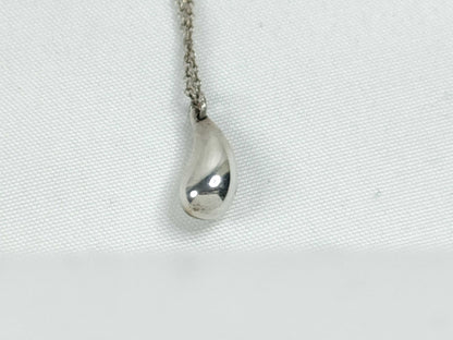 Tiffany & Co. Teardrop Necklace Tiffany & Co. Teardrop Necklace