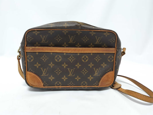 LOUIS VUITTON Monogram Trocadero 27 Monogram MB2120 Shoulder Bag