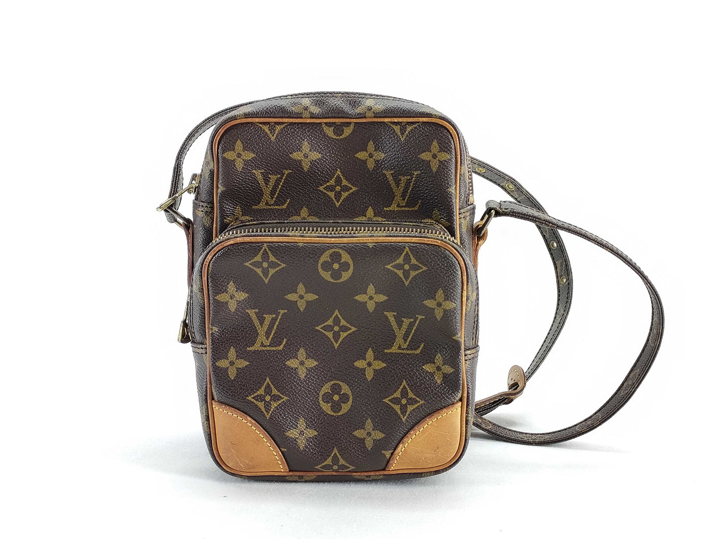 LOUIS VUITTON Monogram Amazon Monogram TH0950 Shoulder Bag