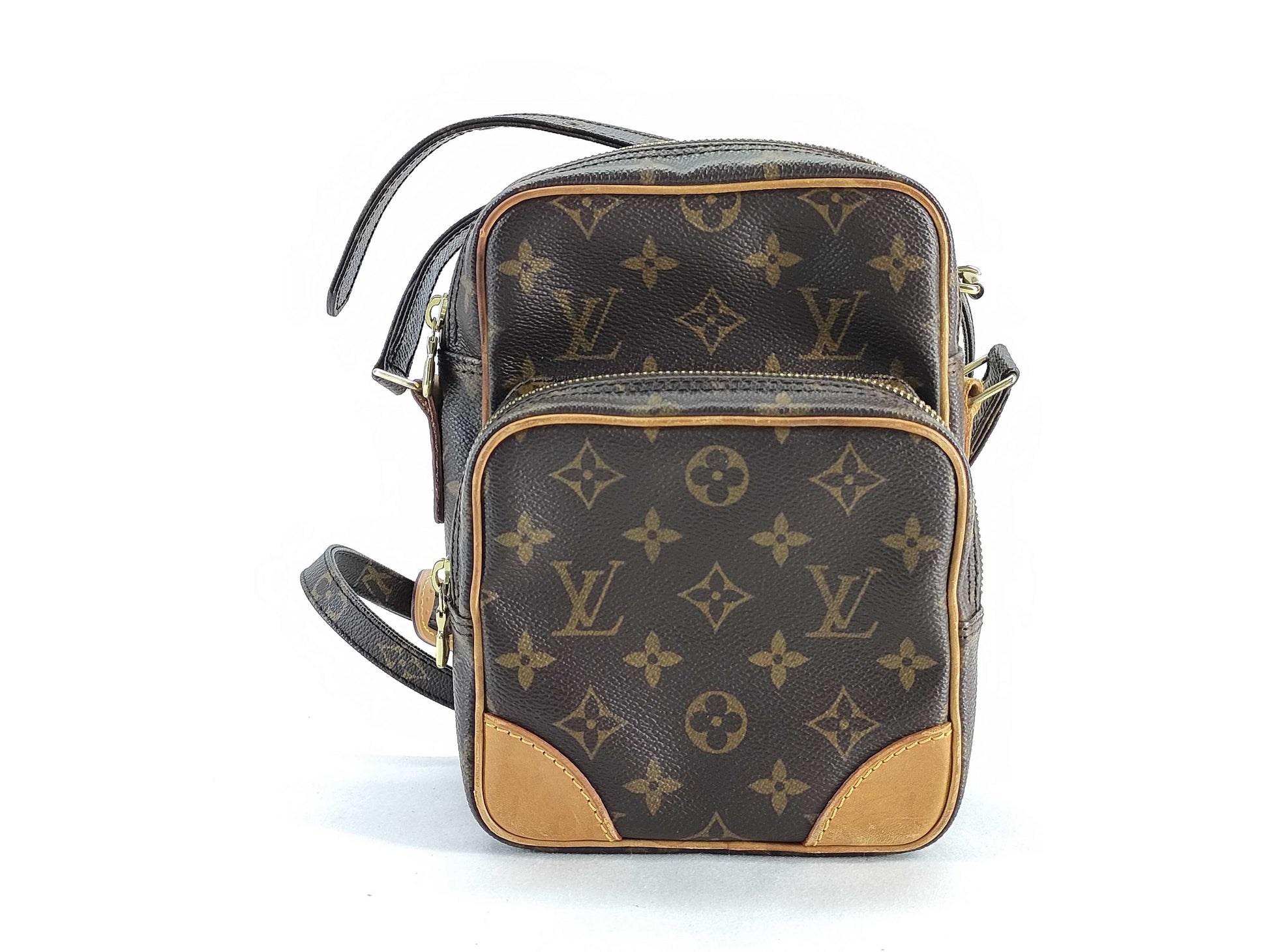 LOUIS VUITTON Monogram Amazon Monogram TH1919 Shoulder Bag