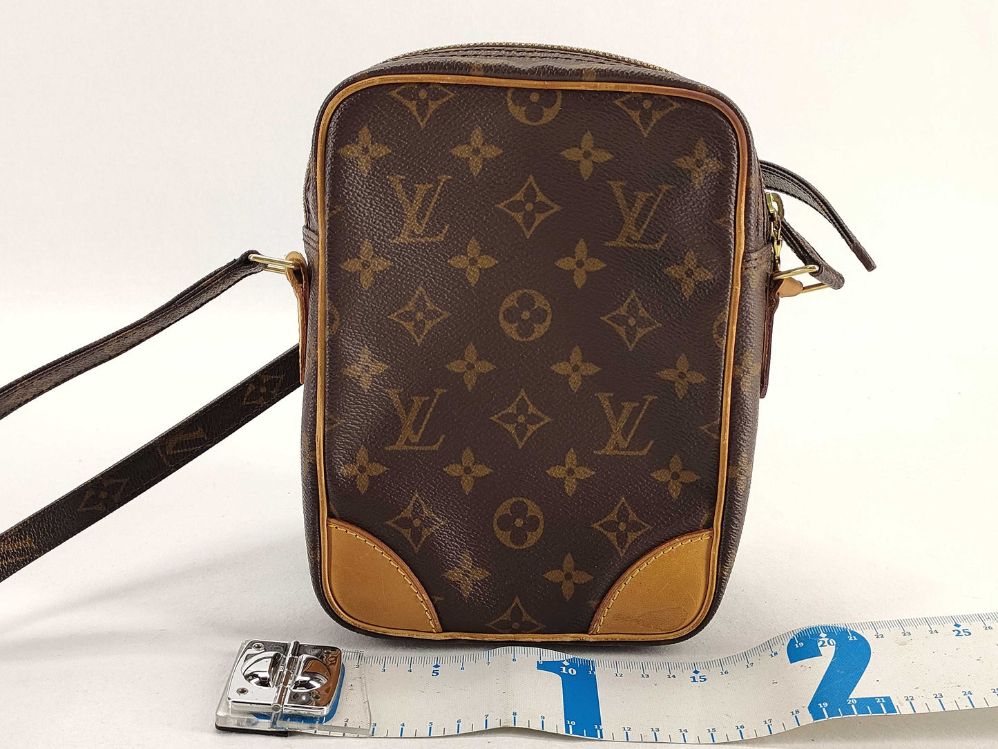 LOUIS VUITTON Monogram Amazon Monogram TH1919 Shoulder Bag