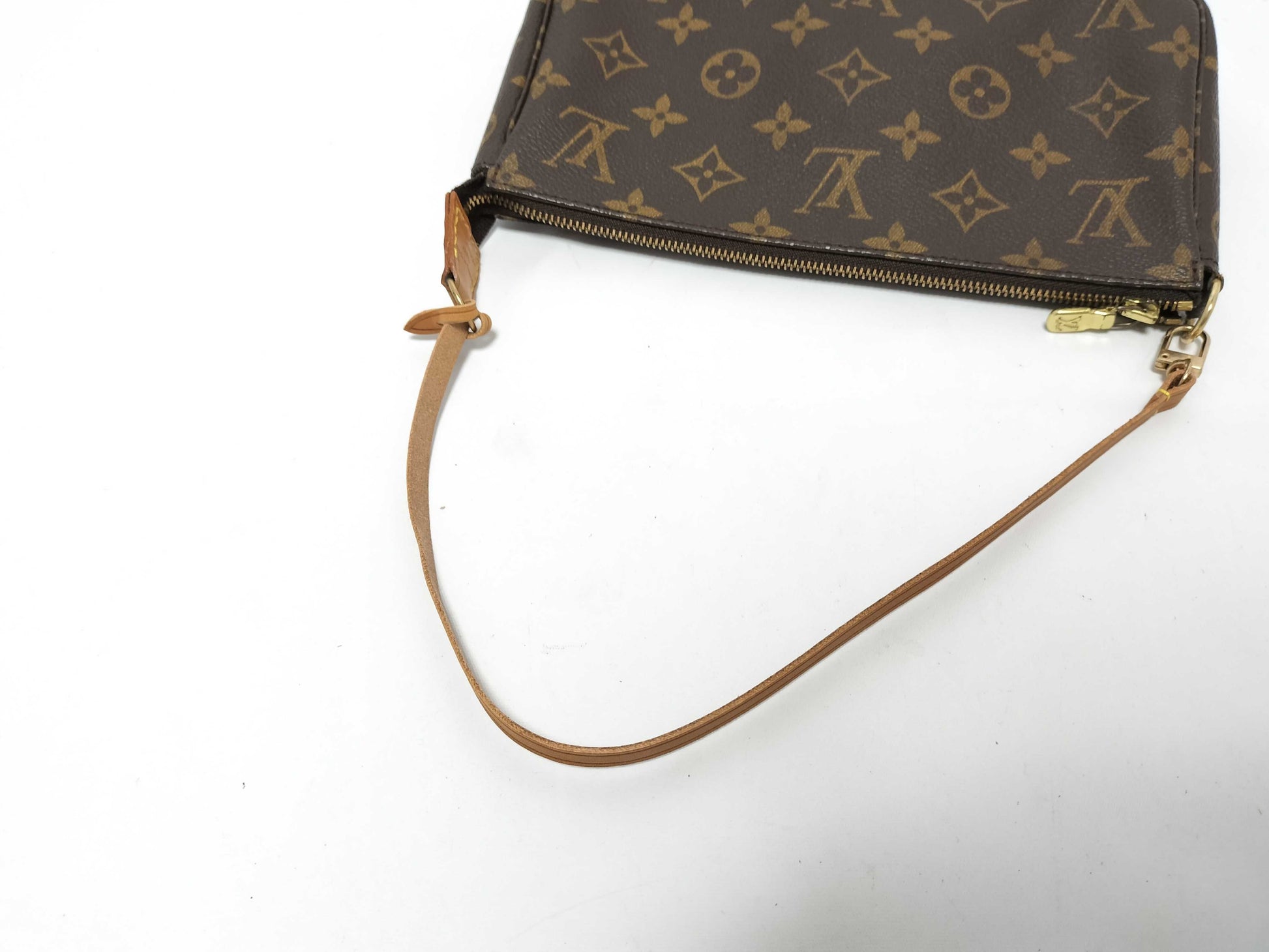 LOUIS VUITTON Monogram Accessoires Monogram AR0030 Pouch