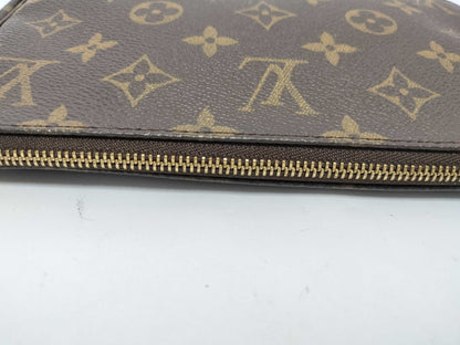 LOUIS VUITTON Monogram Accessoires Monogram VI1001 Pouch