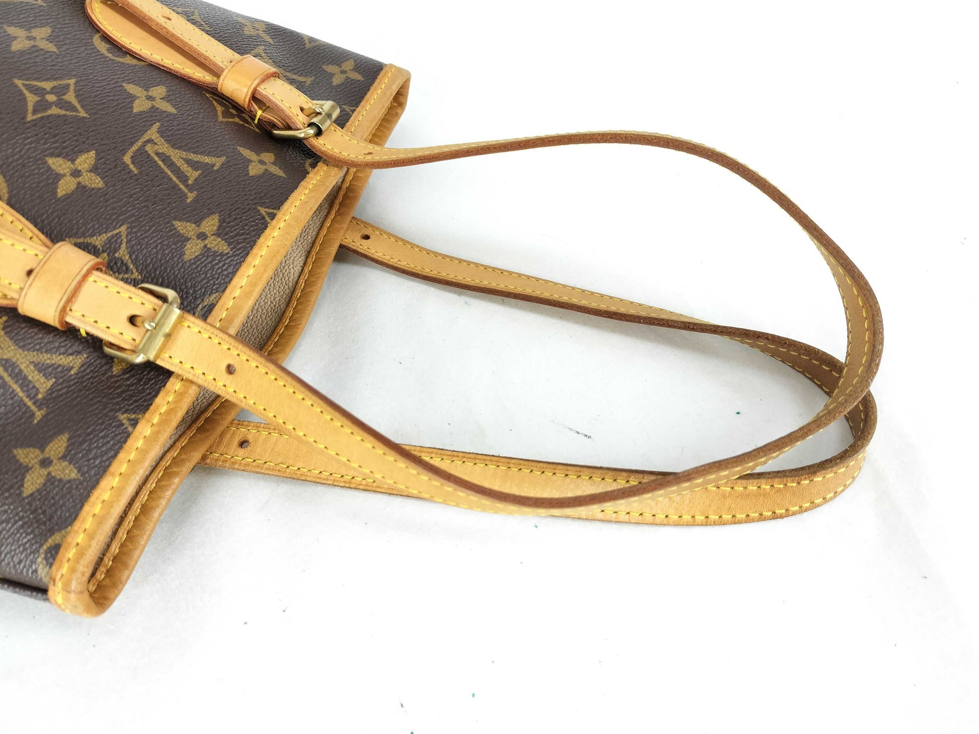LOUIS VUITTON Monogram Petit Bucket Tote Bag Z8252